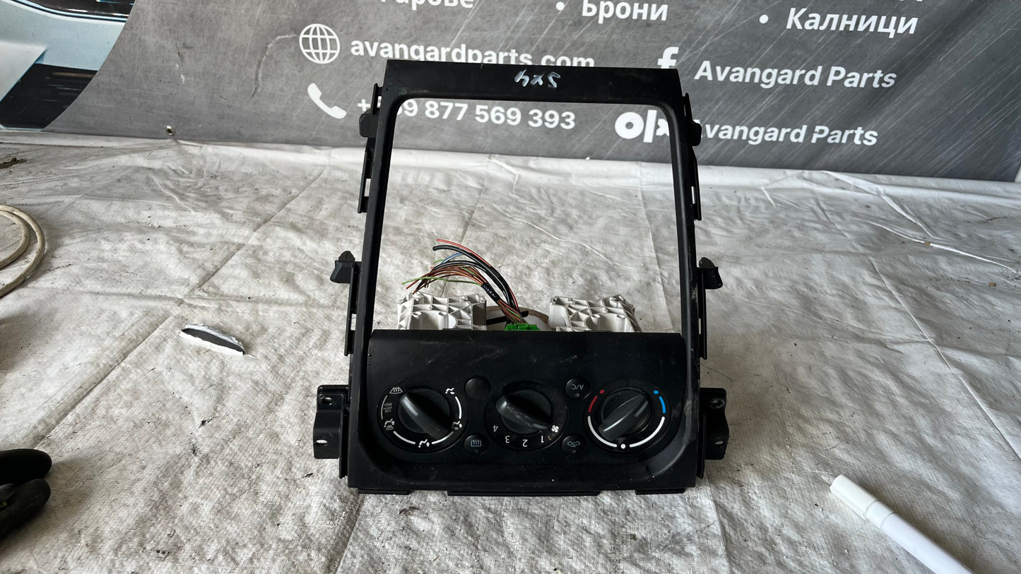 Панел за климатик Suzuki SX4
