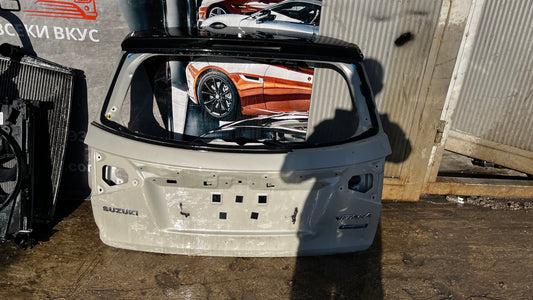 Suzuki Vitara 16- багажна врата