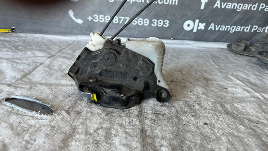 Toyota Yaris 2 2005- брава предна врата