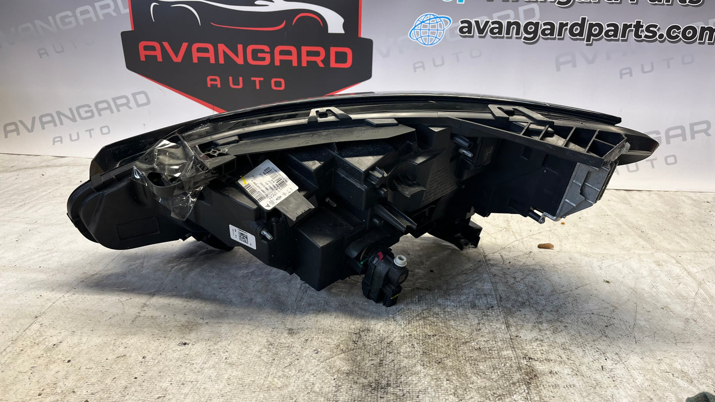 Renault Clio 5 десен фар