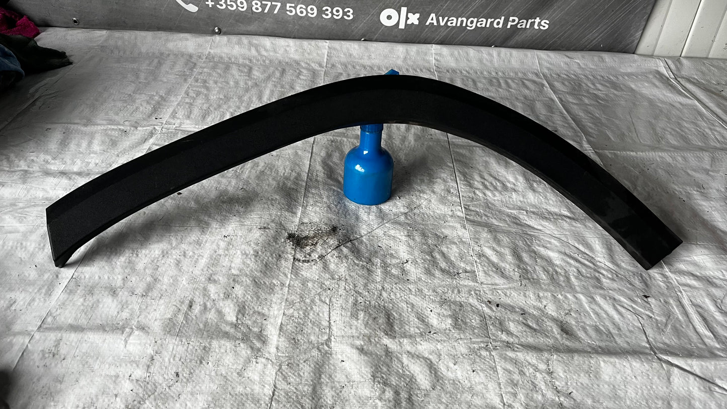 Mercedes EQA задна лява вежда