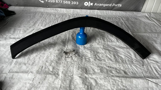 Mercedes EQA задна лява вежда