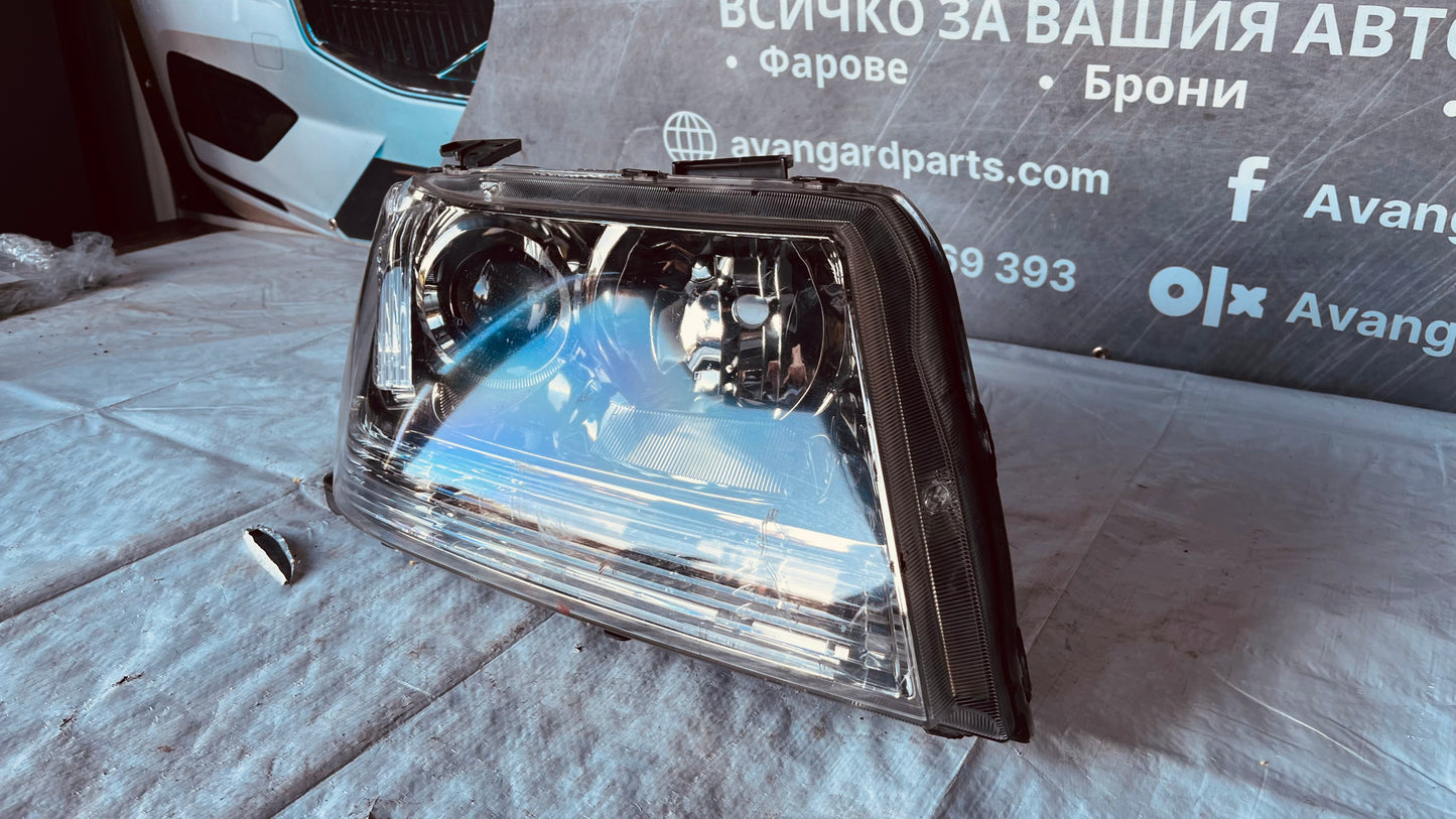 Десен фар Suzuki Grand Vitara 2009-