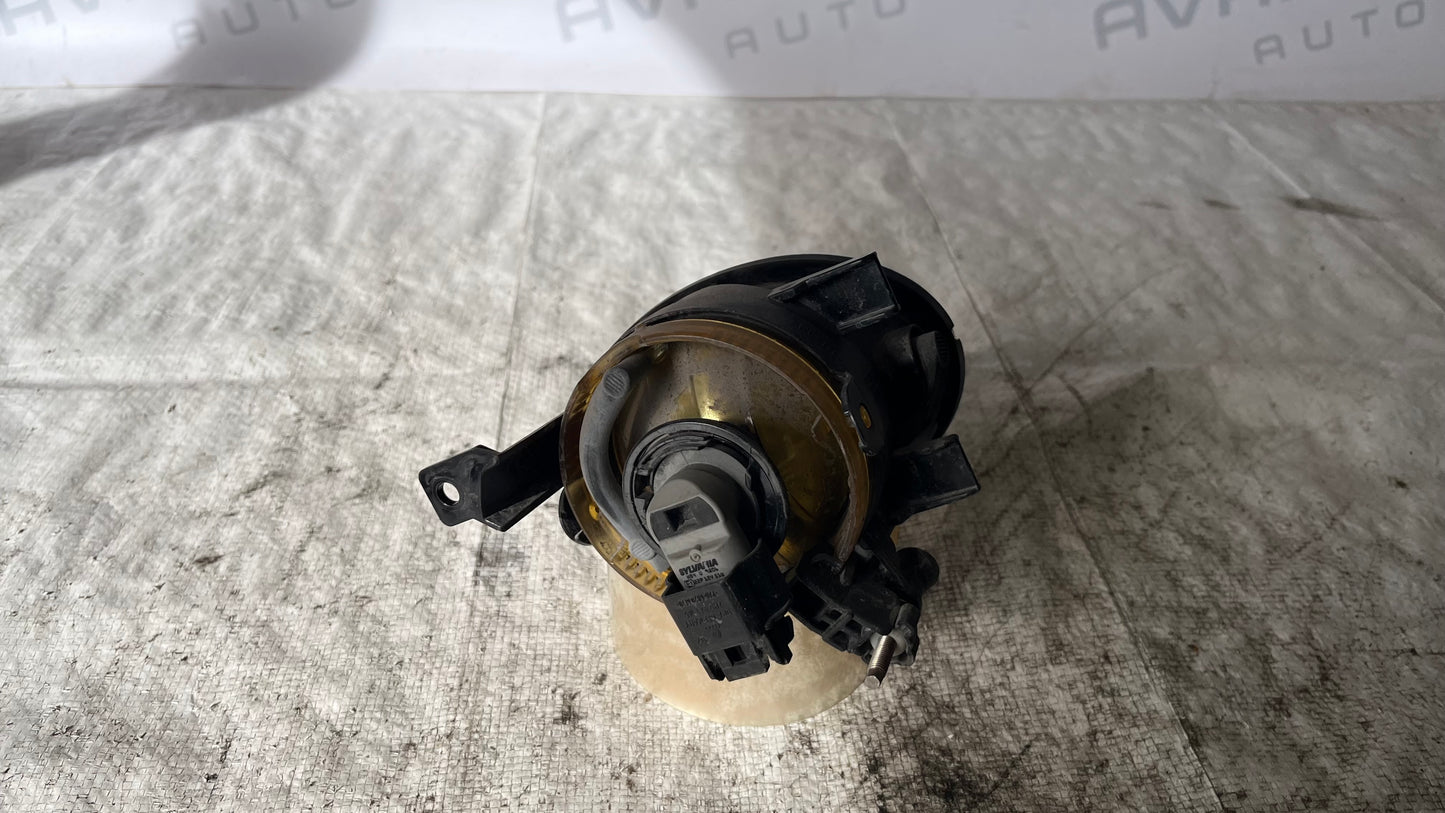 Volkswagen Golf 6 ляв халоген