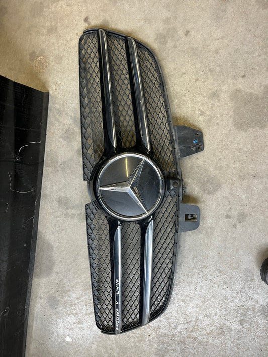Решетка Mercedes Vito W447 2020-