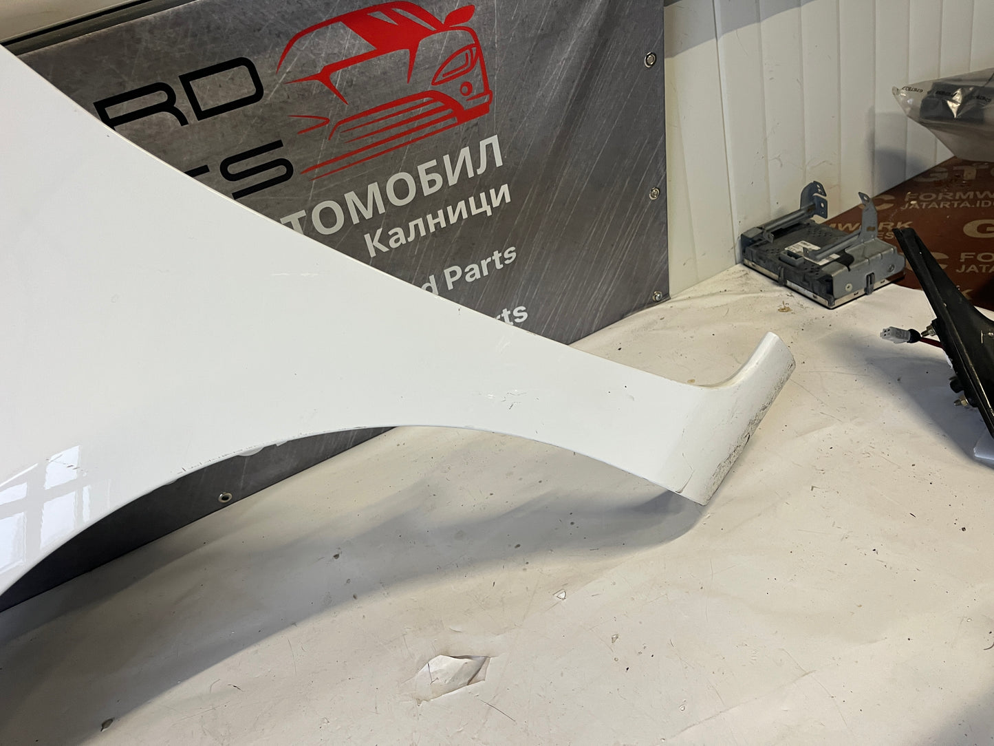 Калник Toyota Yaris 2017-2020г.