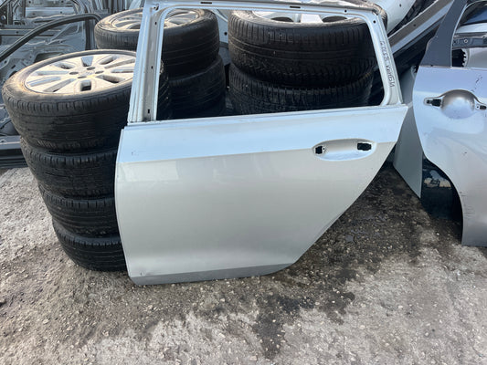 Врата VW Golf 8 задна лява
