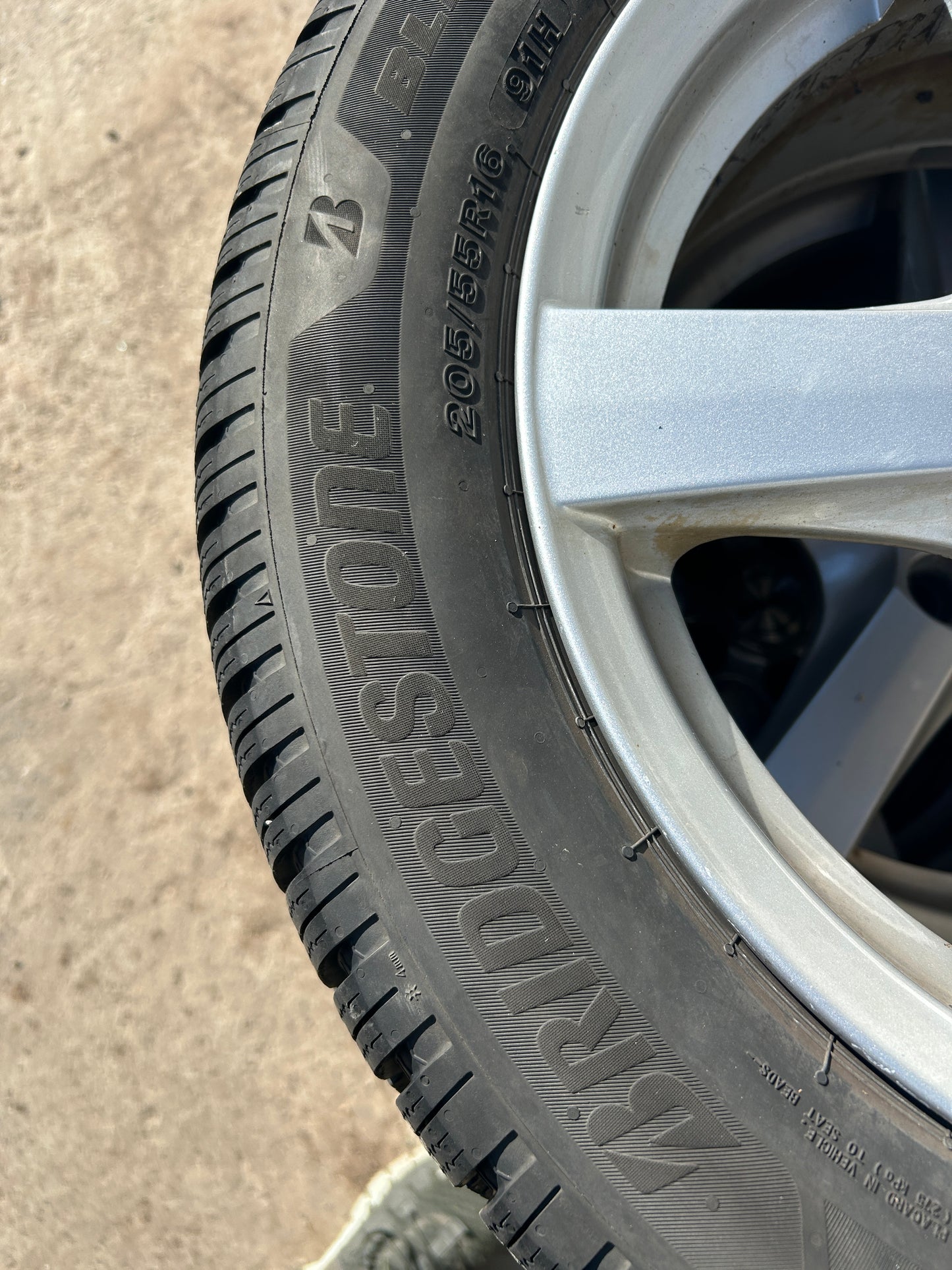 Гуми 205 55 16 Bridgestone