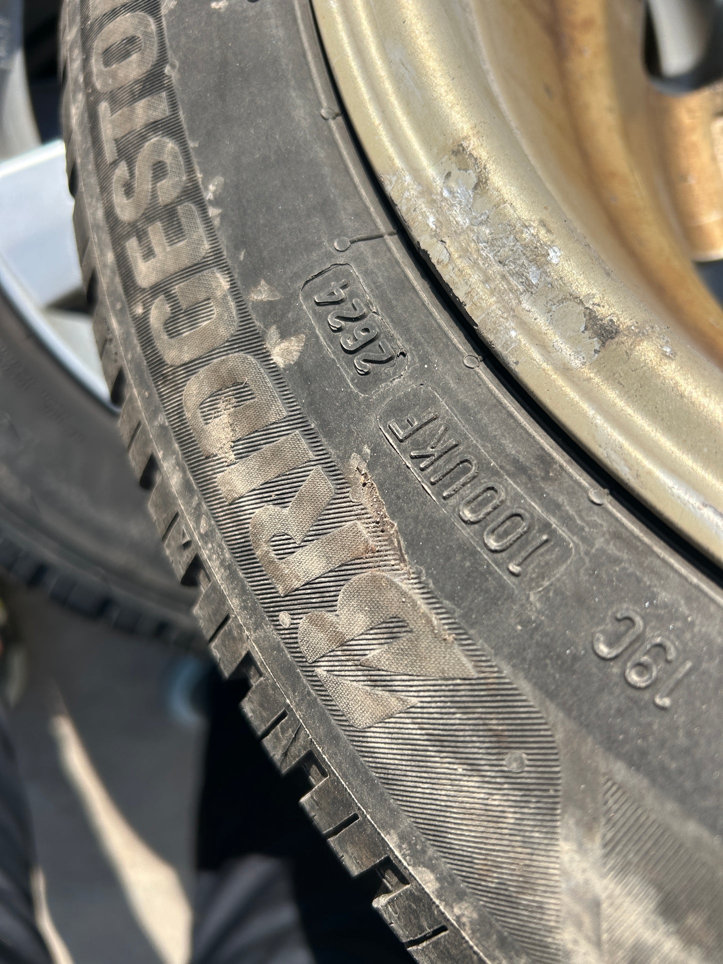 Гуми 205 55 16 Bridgestone