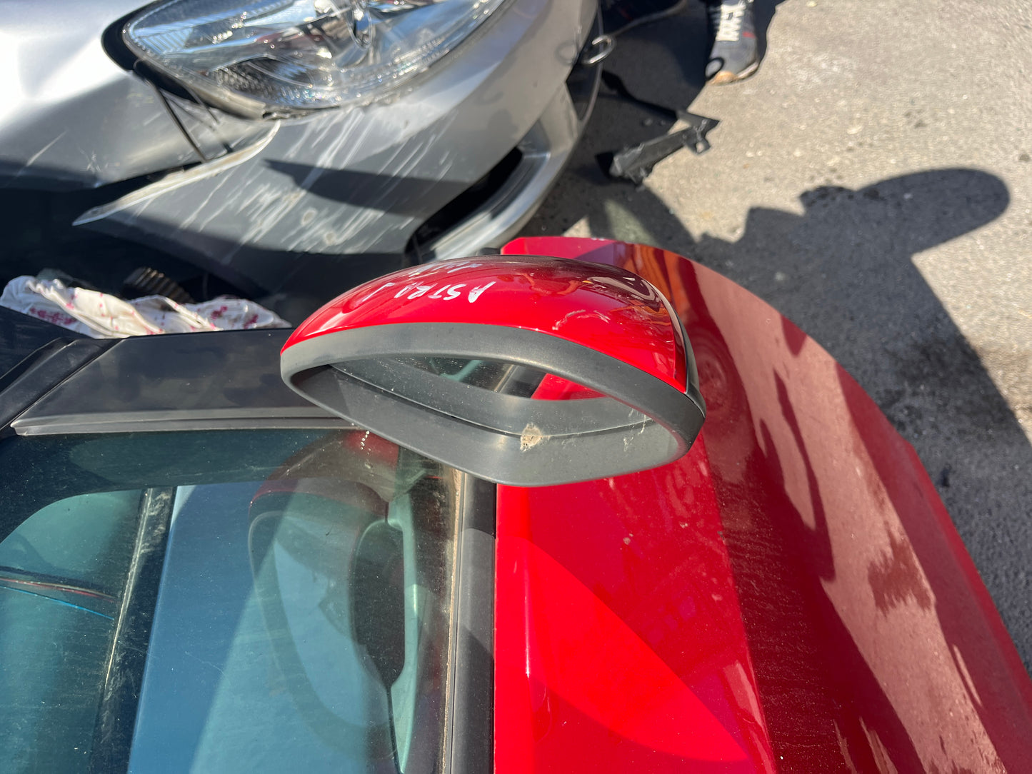 огледало Opel Astra J 2014г.