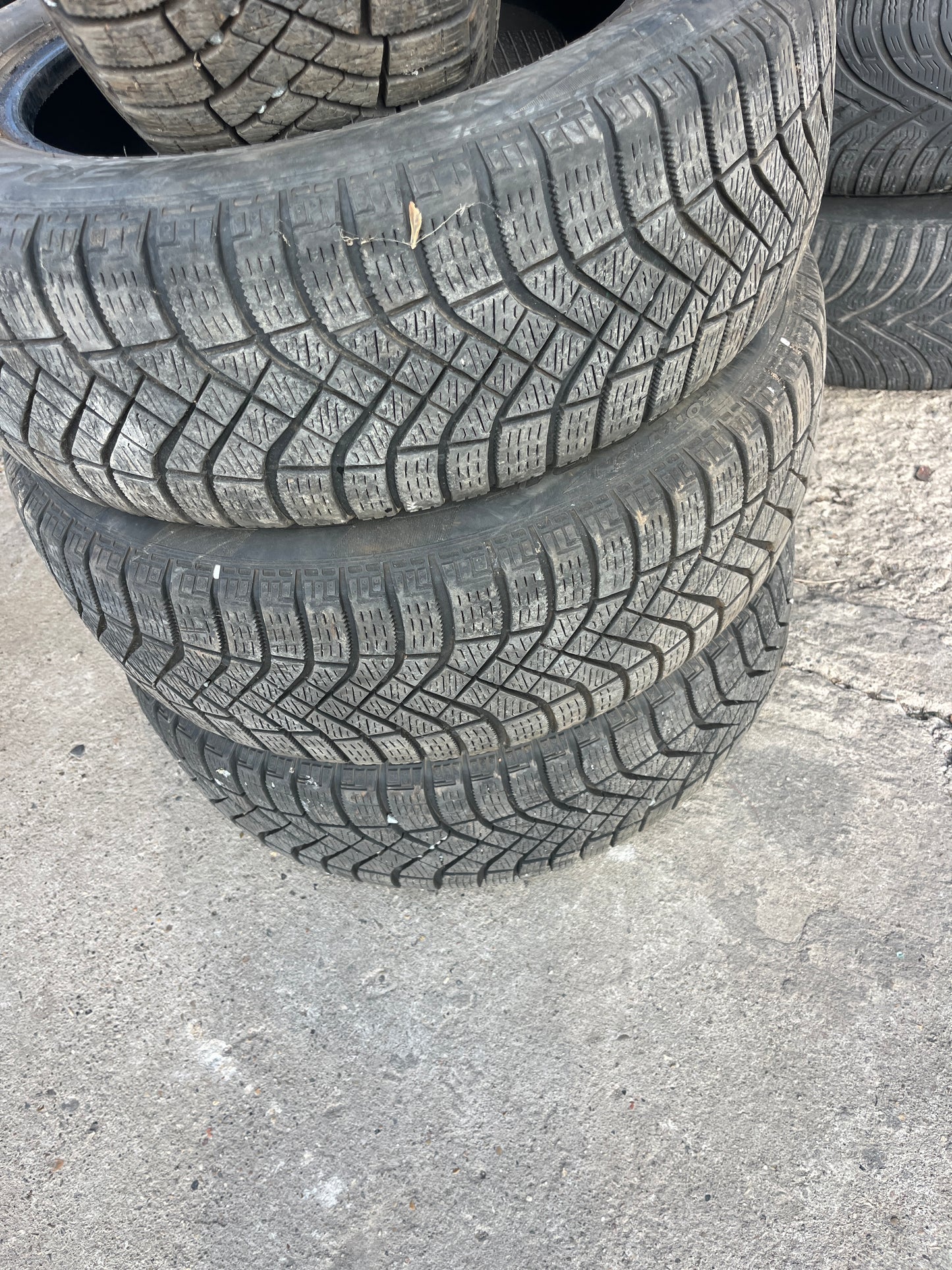 Гуми 185 60 16 Pirelli