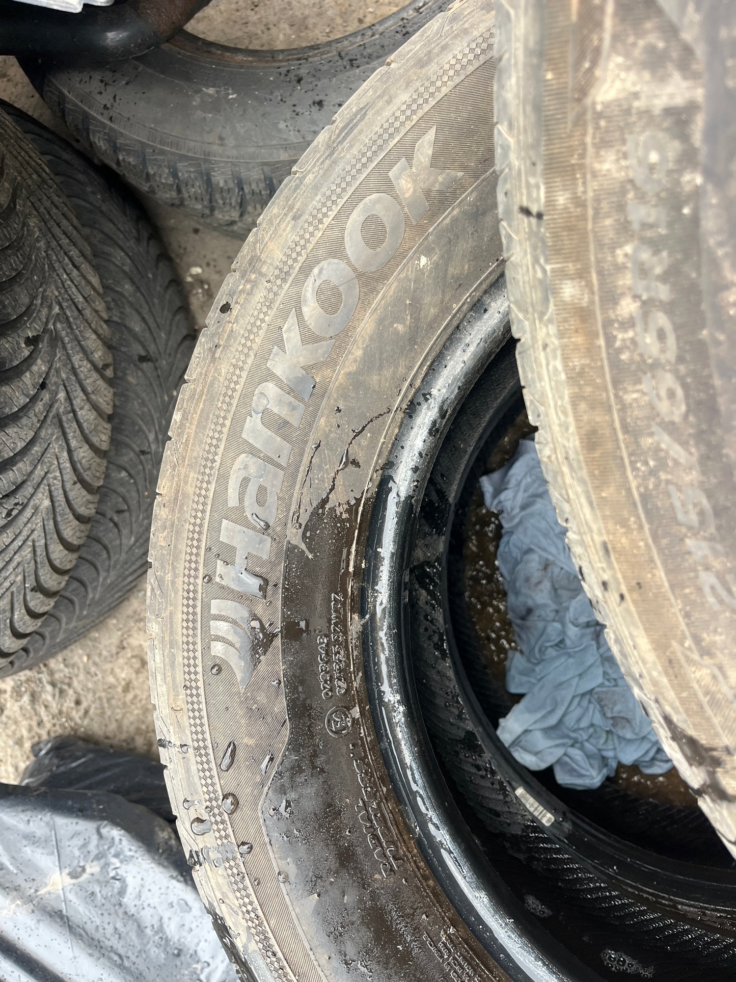 Гуми 215 65 16 Hankook