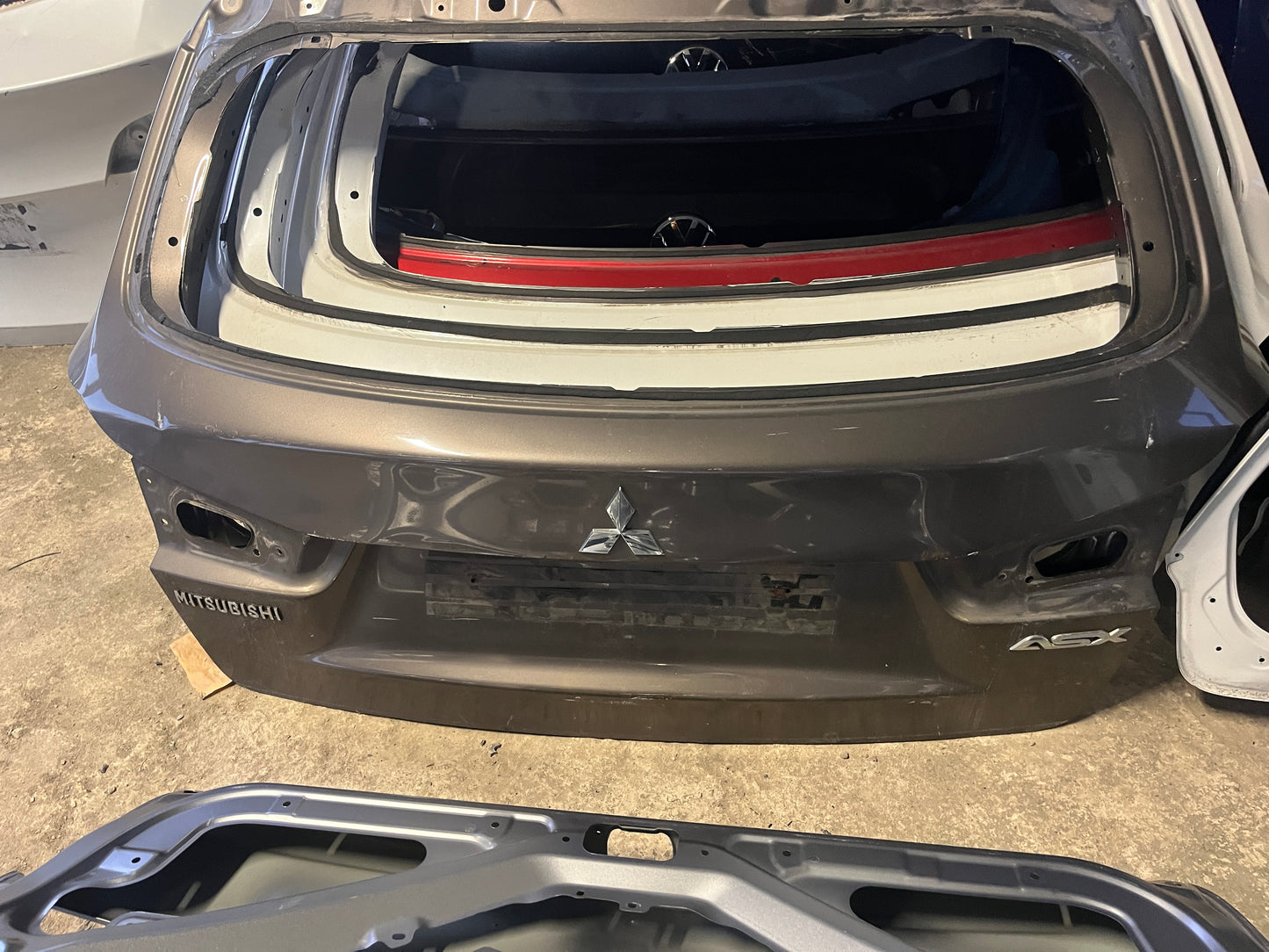 Капак,багажник Mitsubishi ASX 5 бр