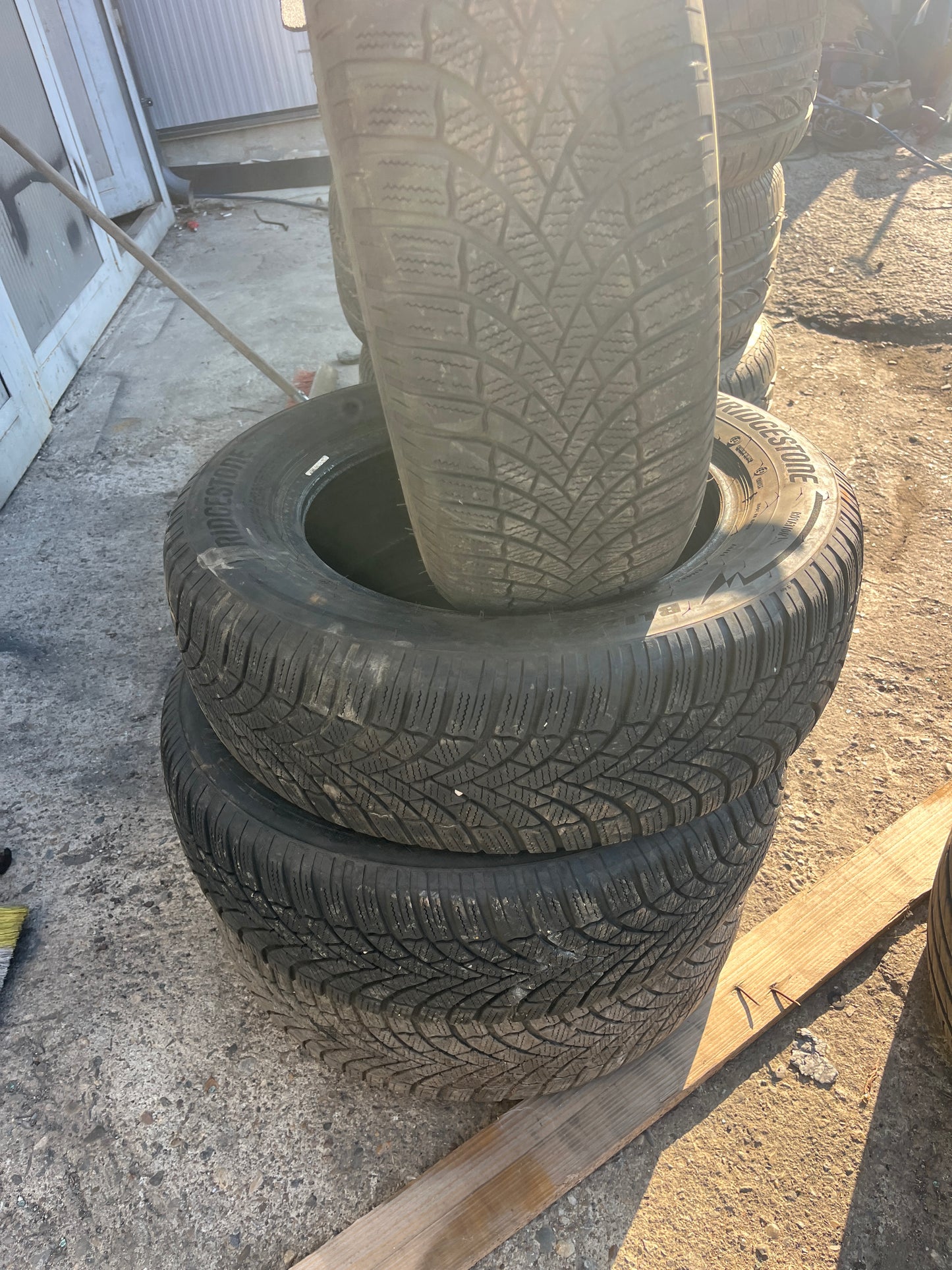 Гуми 195 65 15 Bridgestone