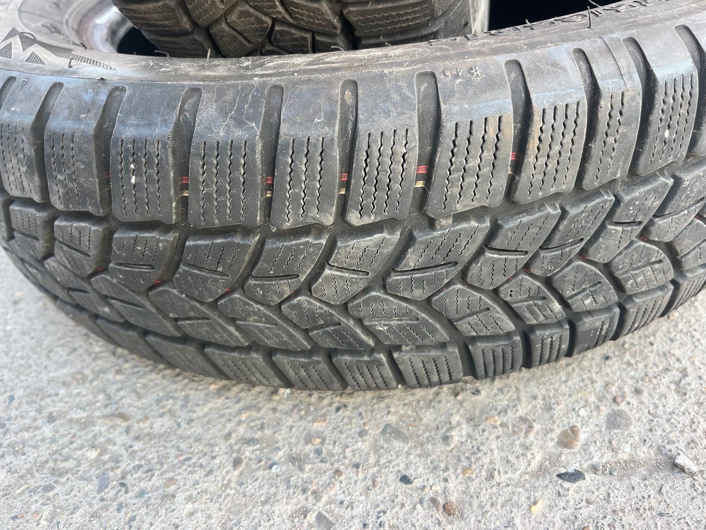 Гуми 175 65 15 Firestone