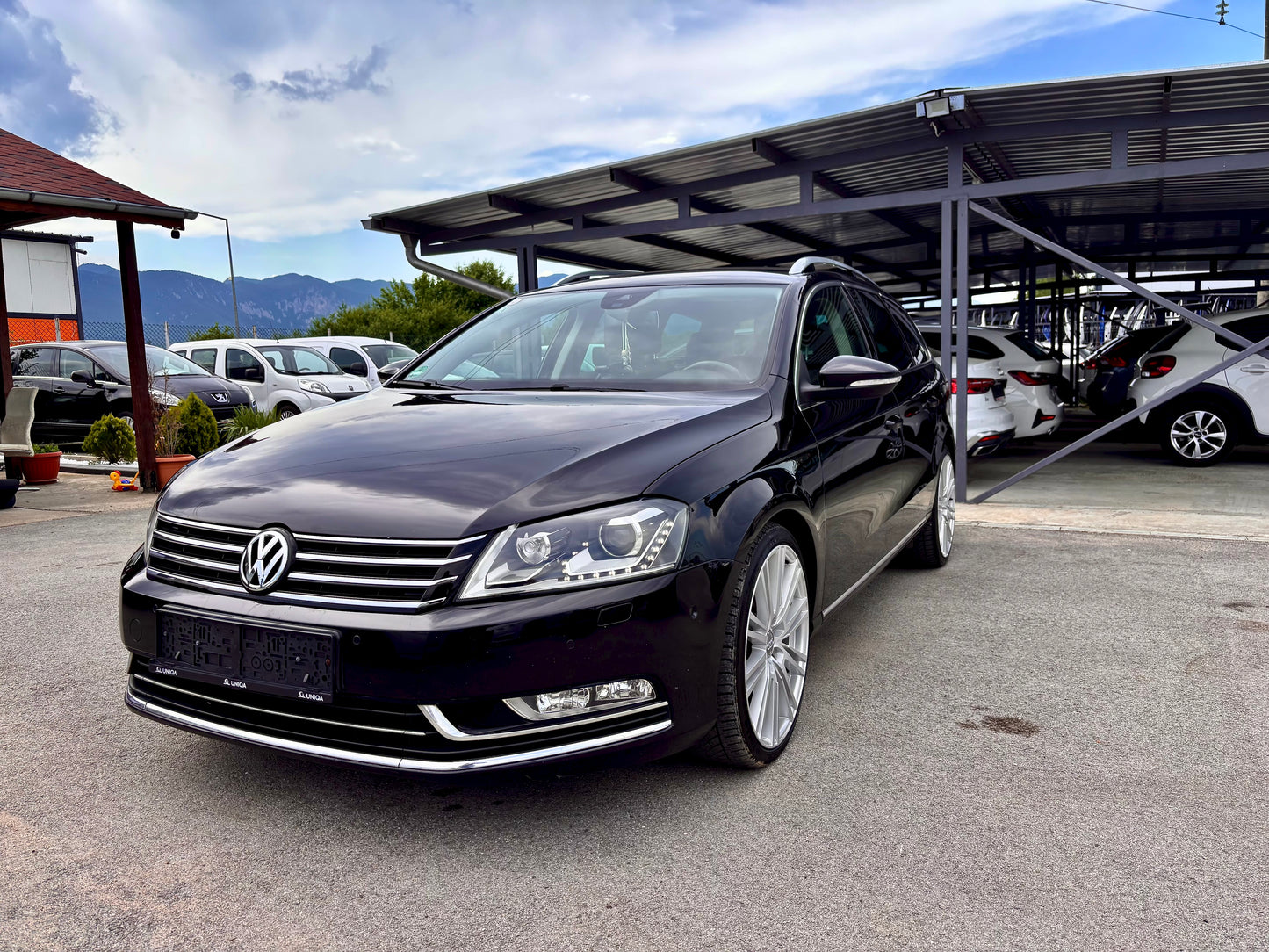 VOLKSWAGEN PASSAT