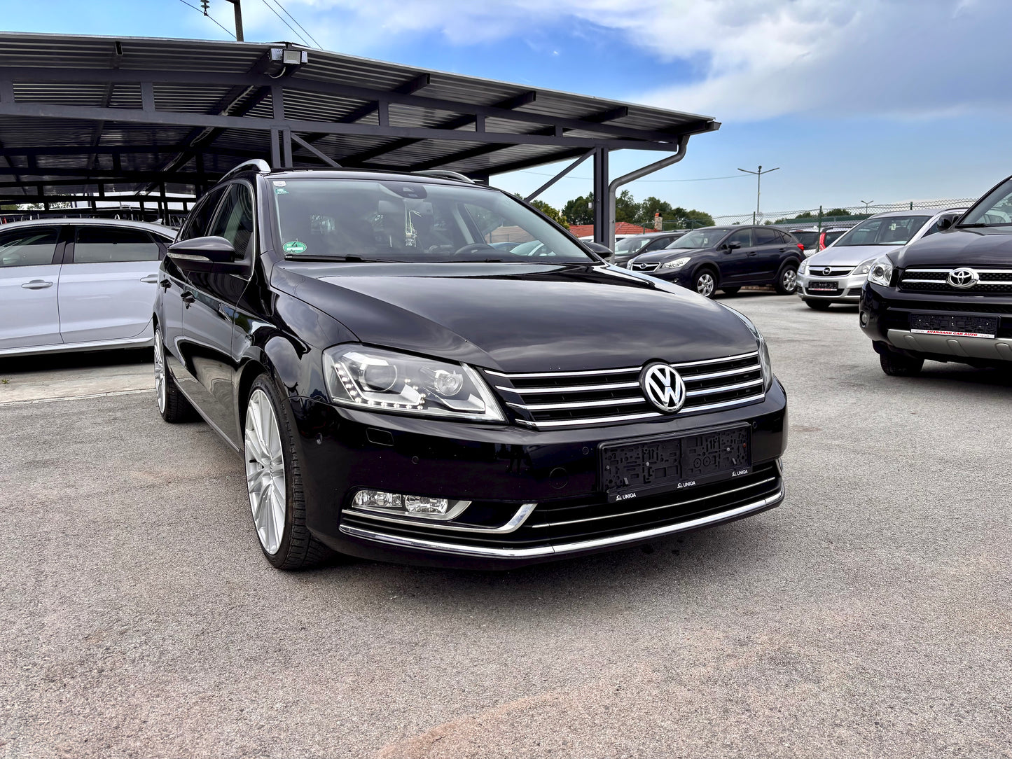 VOLKSWAGEN PASSAT