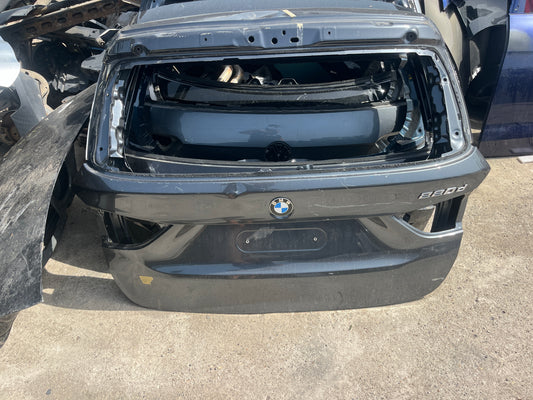 BMW 2 F46 Капак/Багажник