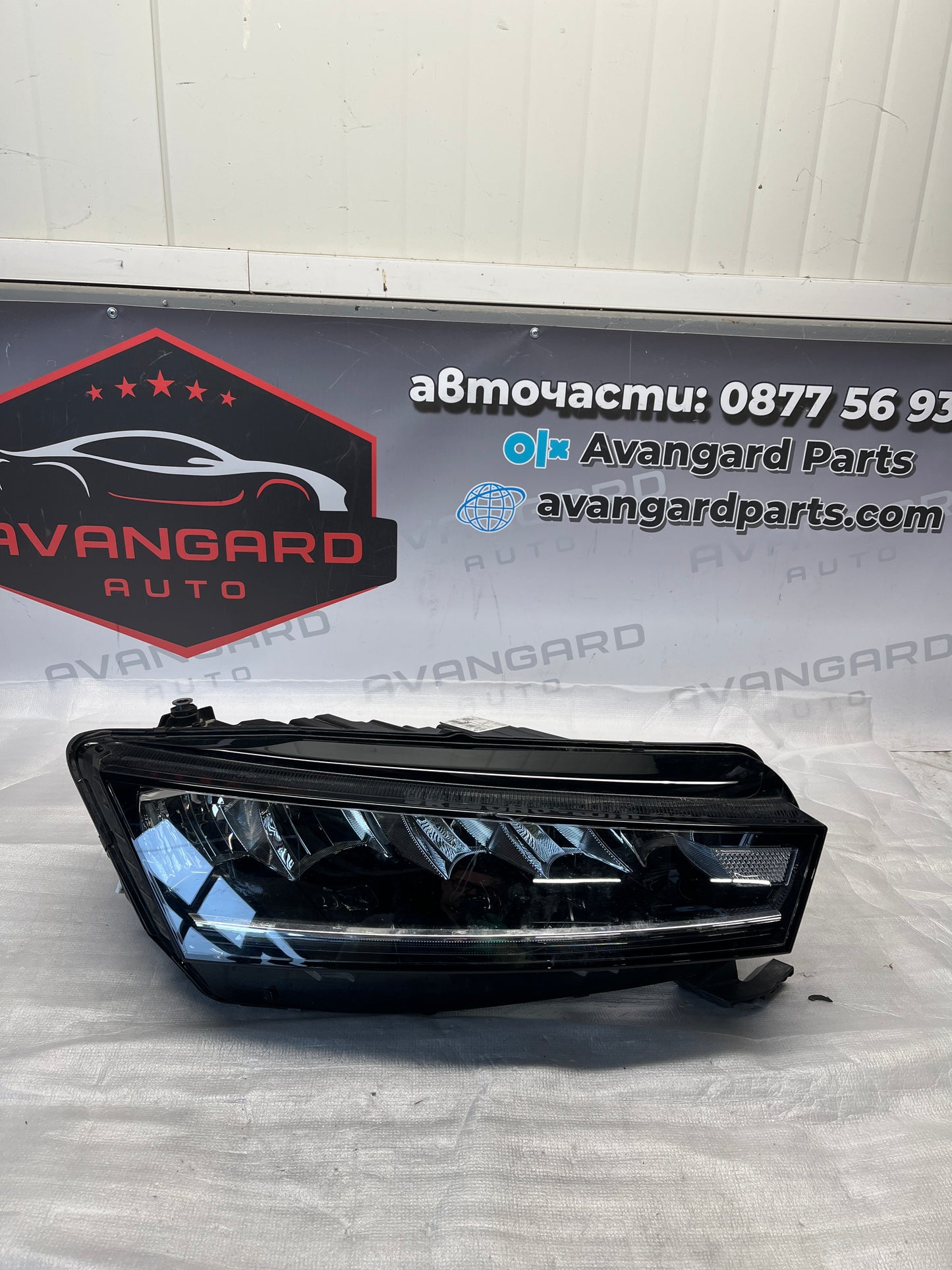 десен фар Skoda Octavia 4 2020-.Full Led