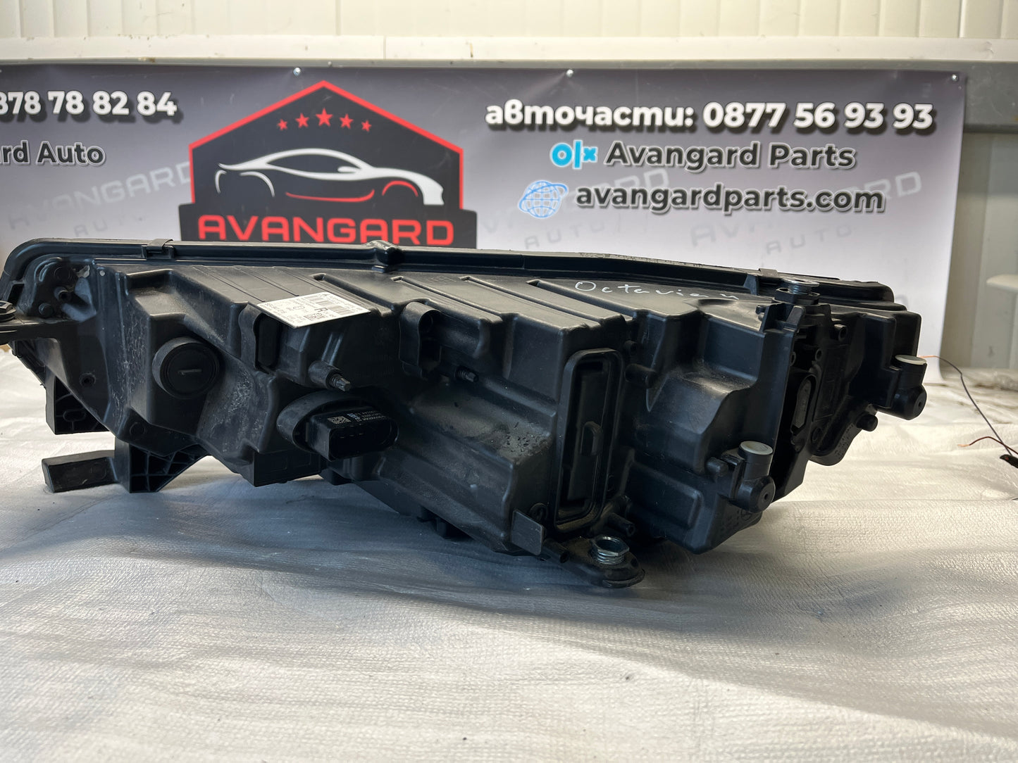 десен фар Skoda Octavia 4 2020-.Full Led