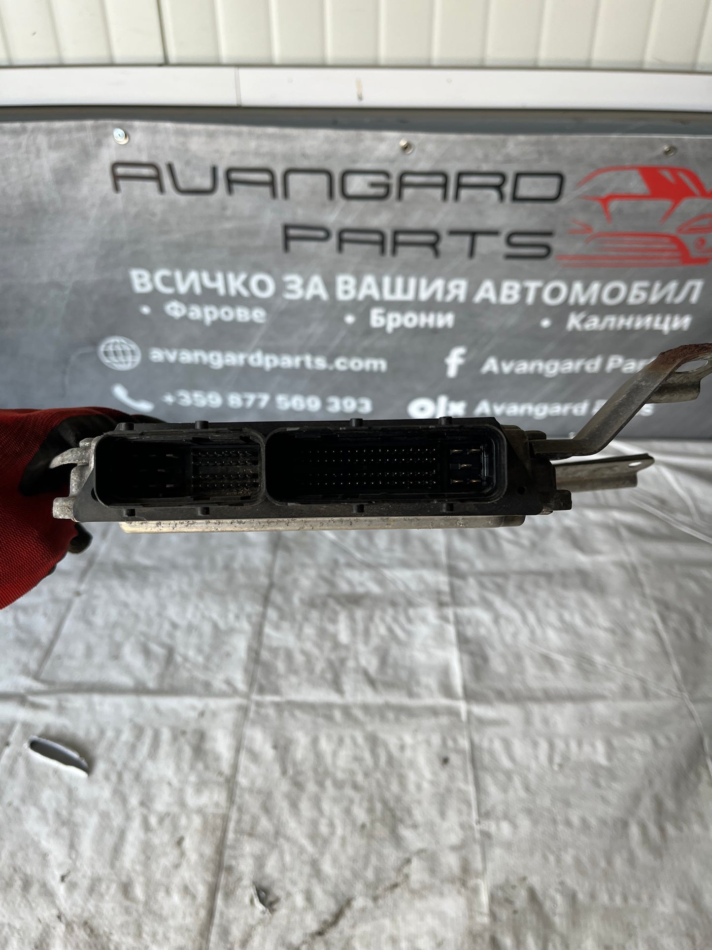 EDuКомпютър Toyota yaris 1.4