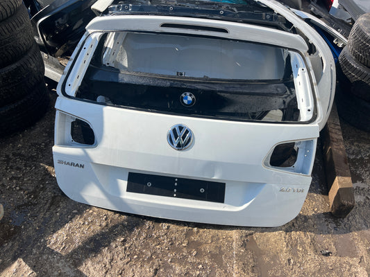 Капак,багажник VW Sharan 2011-
