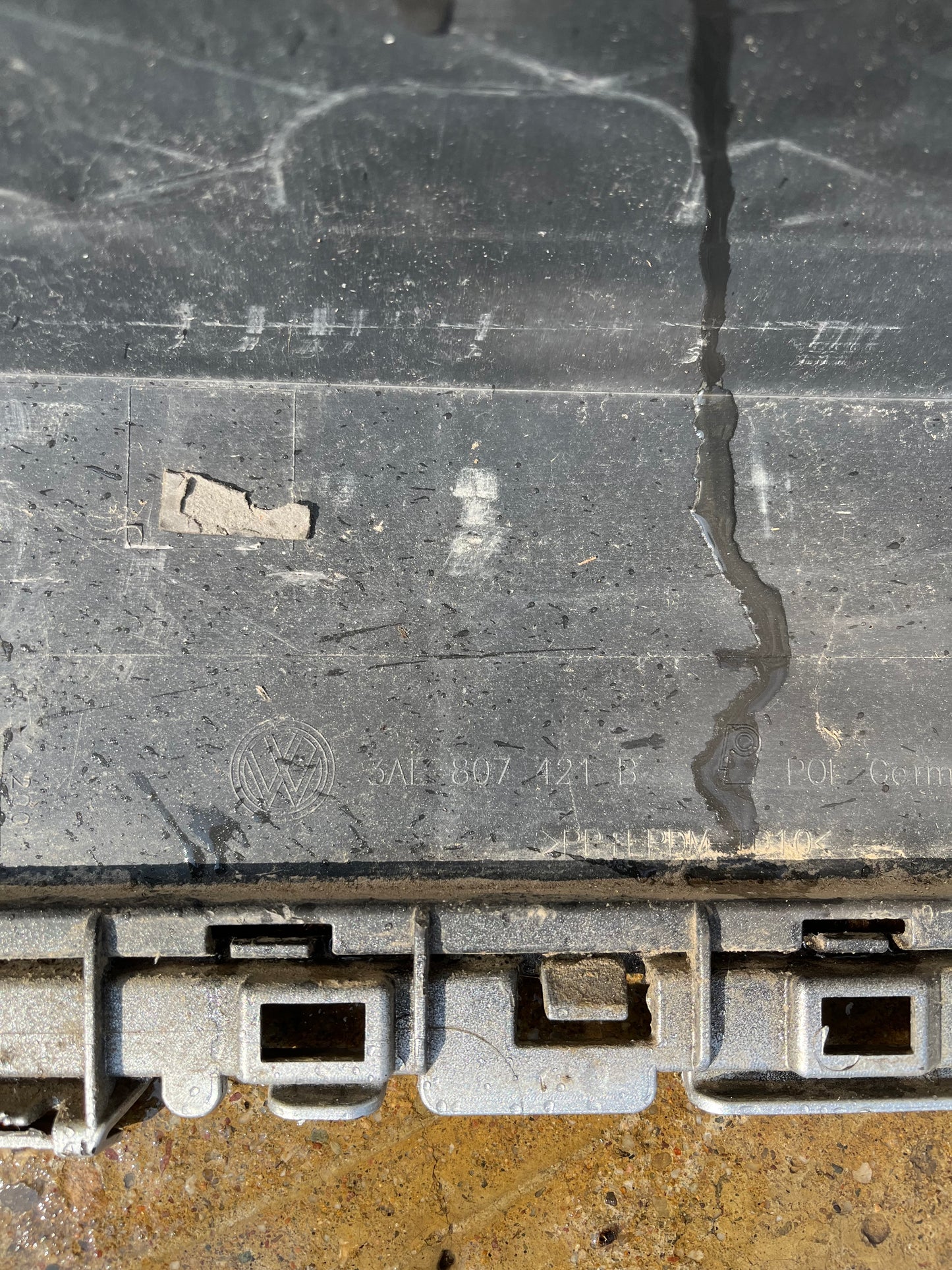 Броня Volkswagen Passat B7 Combi