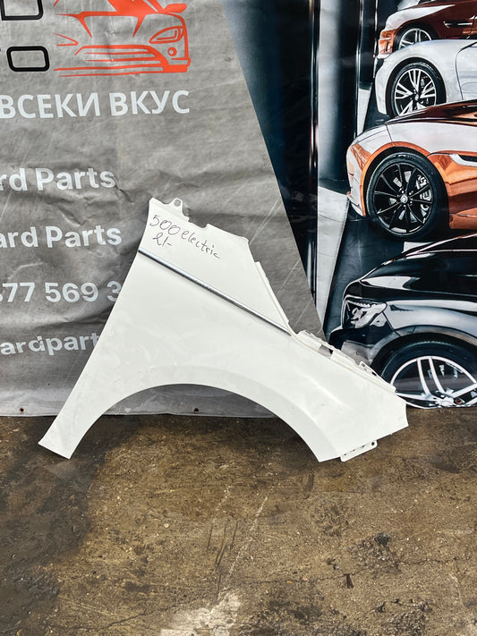 Ляв и десен калник Fiat e500 2021-