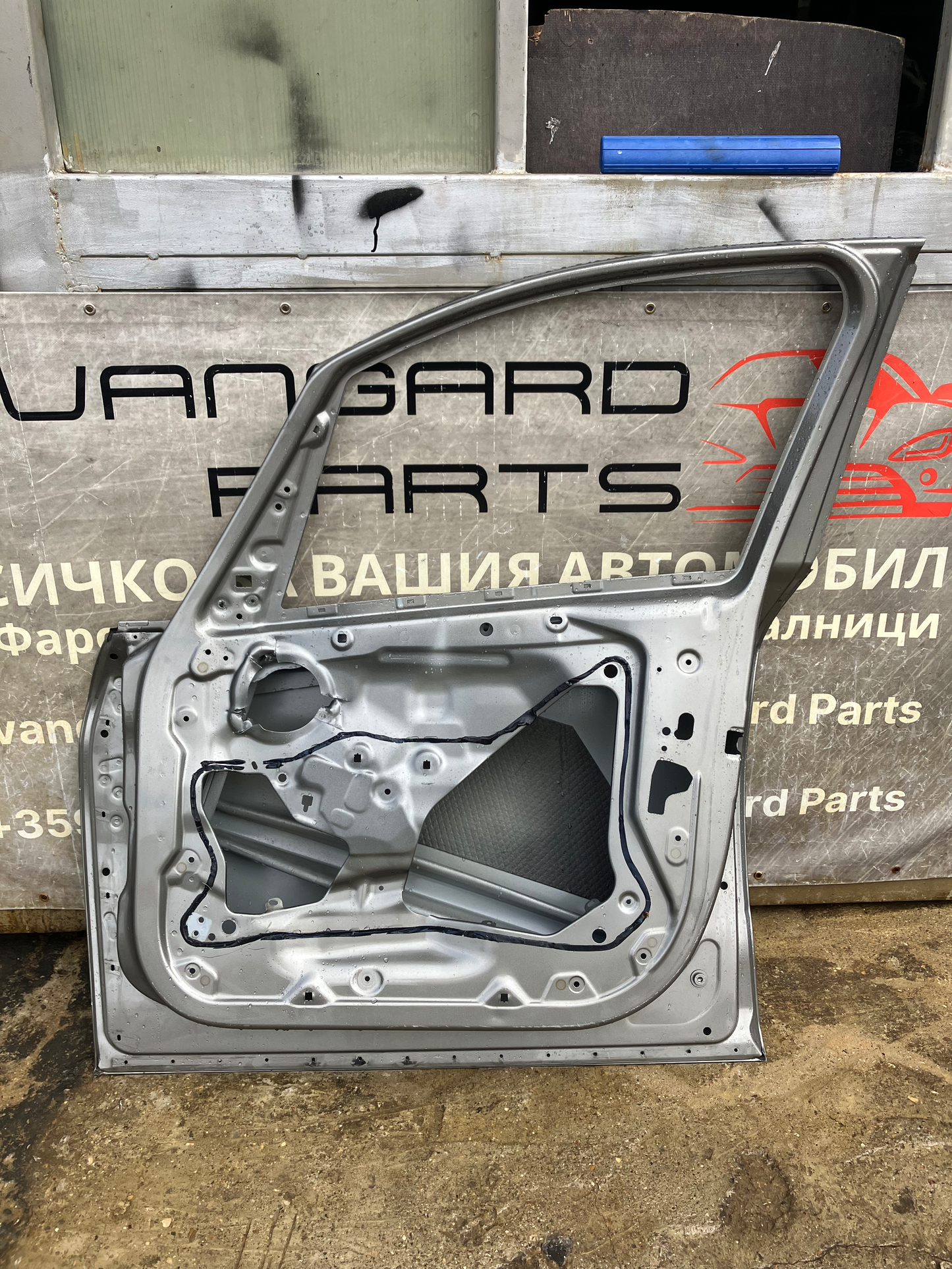 Предна дясна врата BMW 2 F45