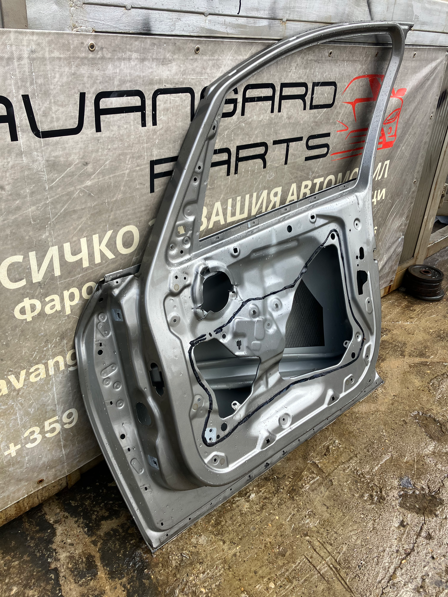 Предна дясна врата BMW 2 F45