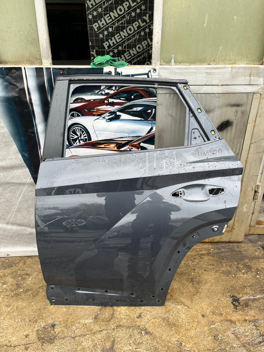 врата Hyundai Tucson 4 2020-