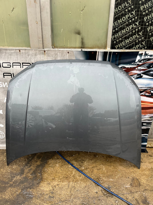 Капак Audi Q3 2019-