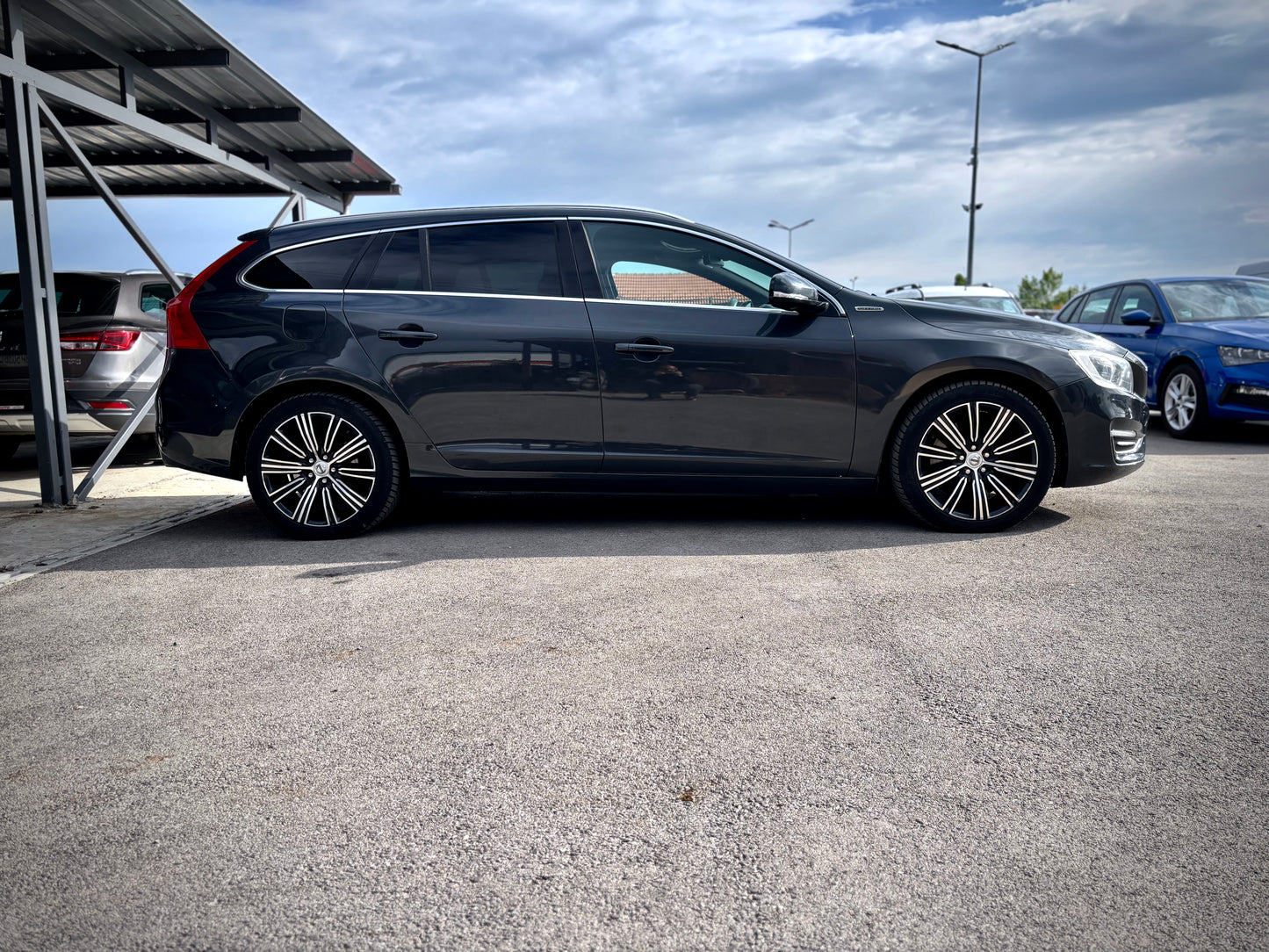 VOLVO V60