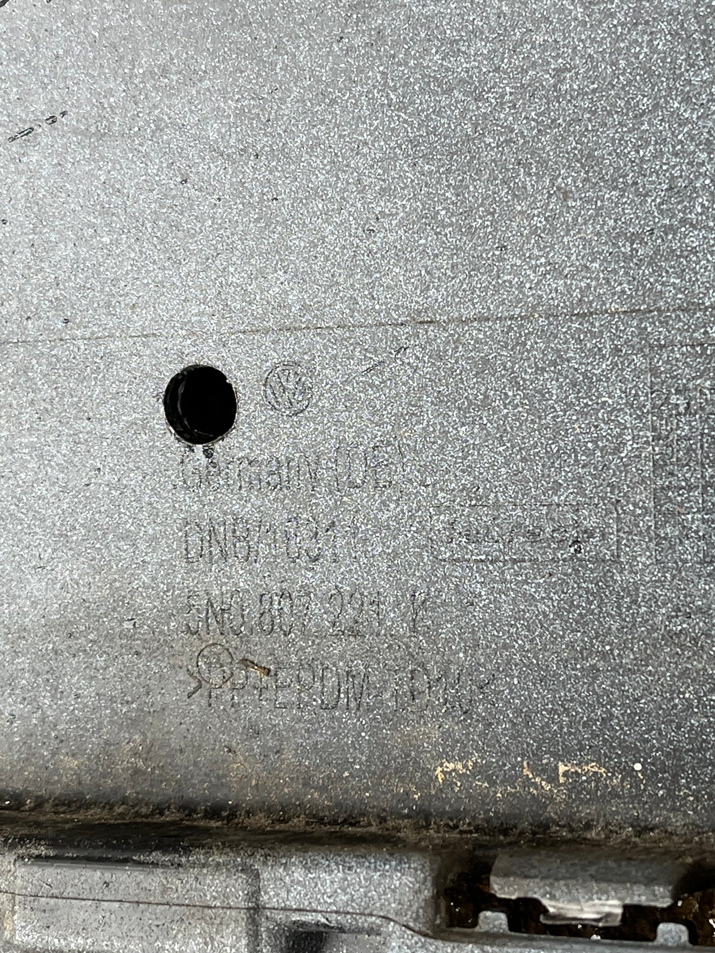 Броня  Volkswagen Tiguan 2011 Face