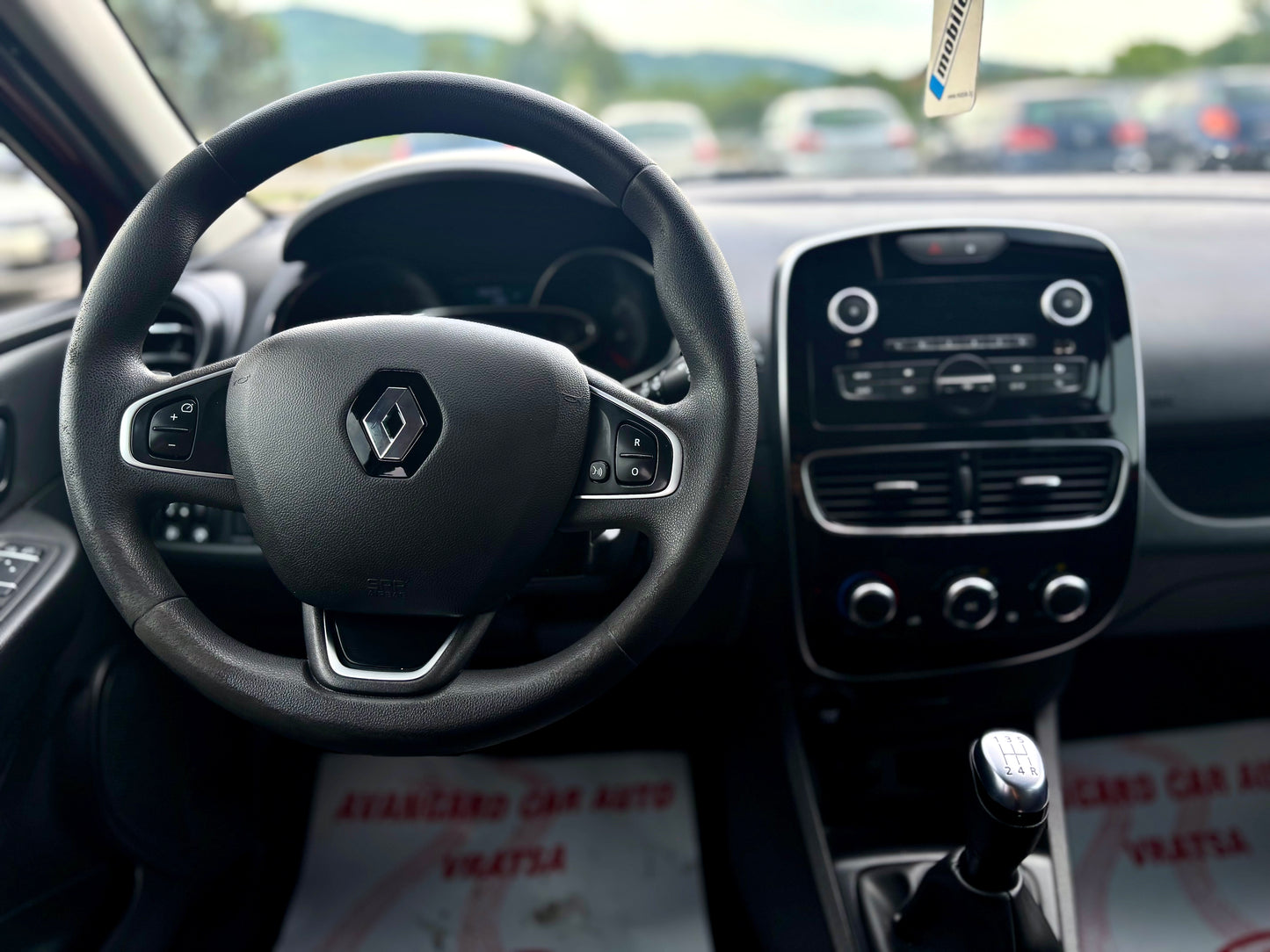 RENAULT CLIO