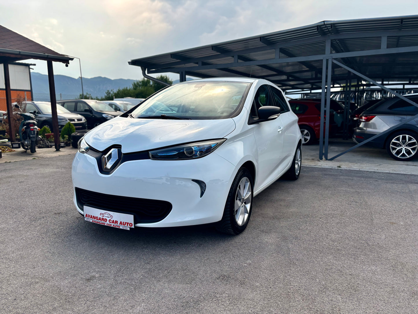 RENAULT ZOE