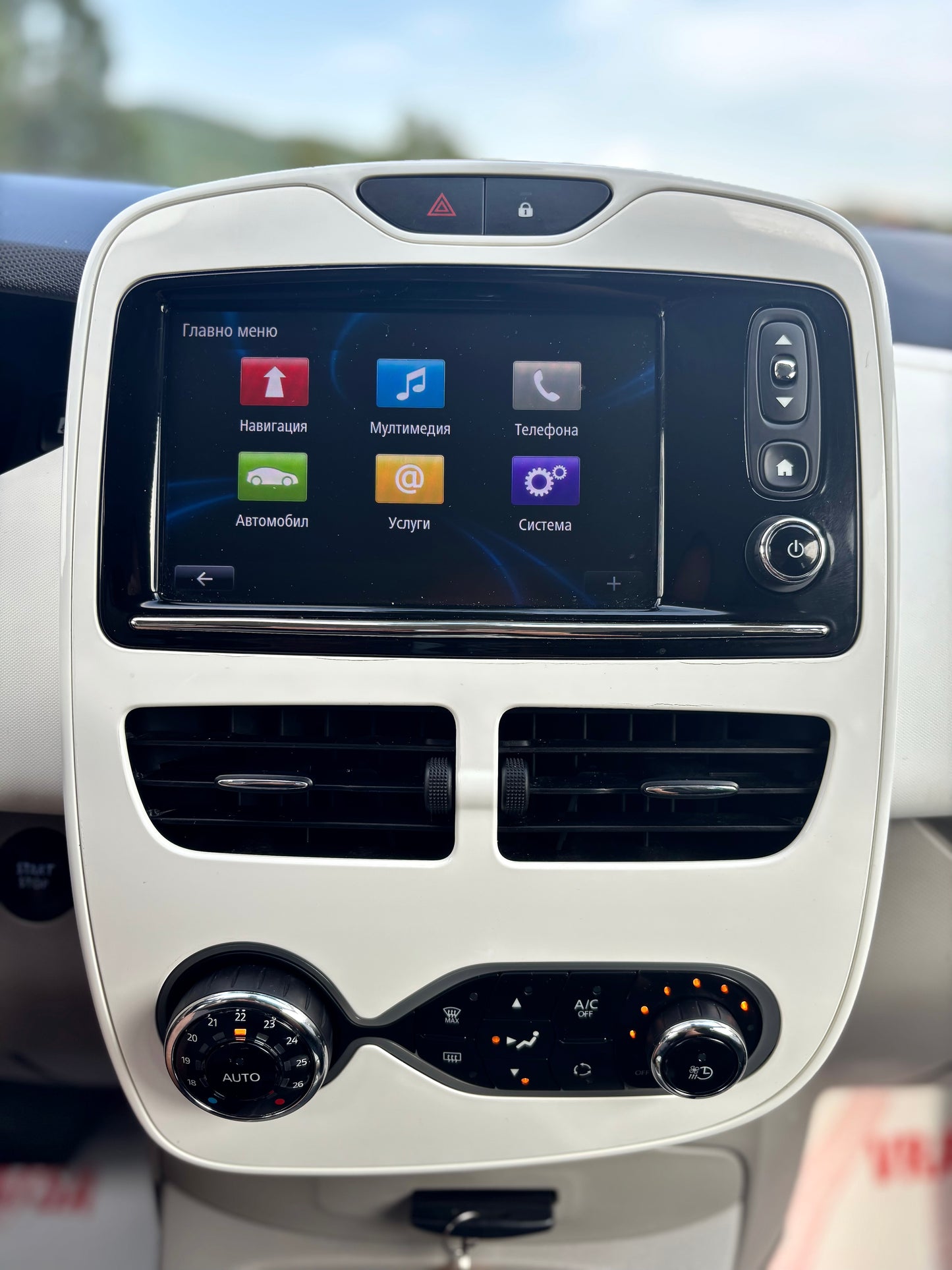 RENAULT ZOE