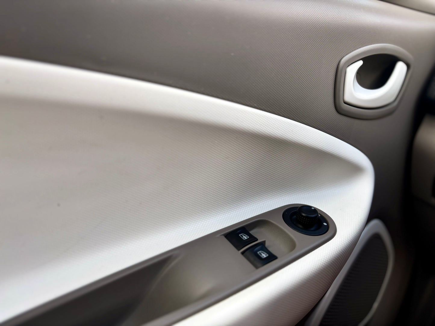 RENAULT ZOE