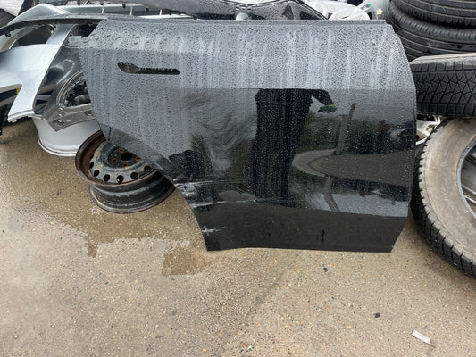 Вратa Tesla Model Y