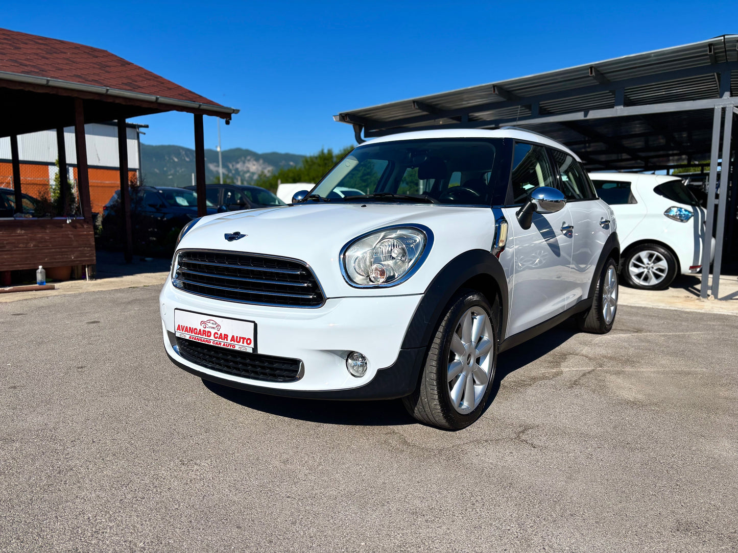 MINI COUNTRYMAN