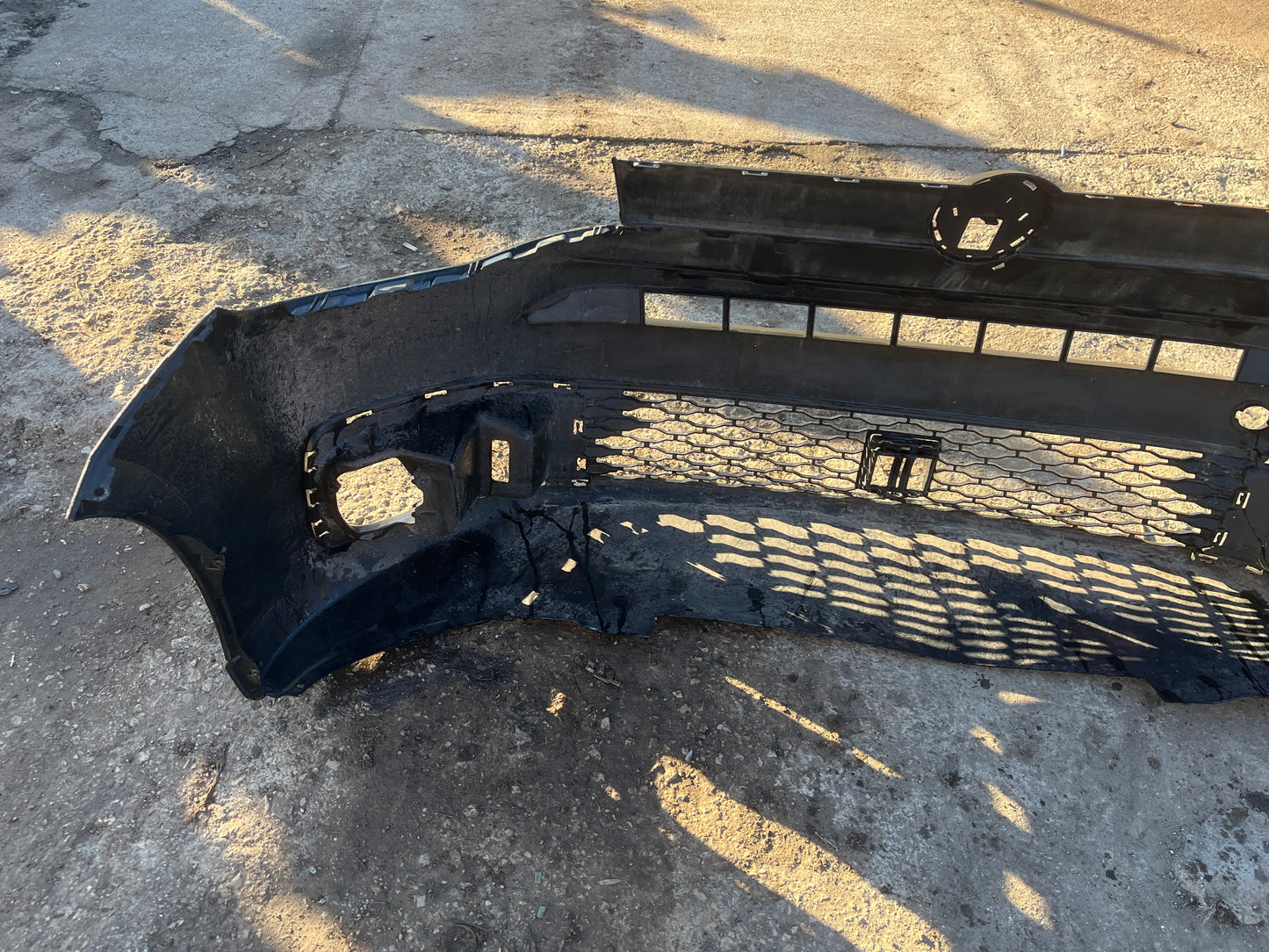 Предна броня Volkswagen Caddy 2020-