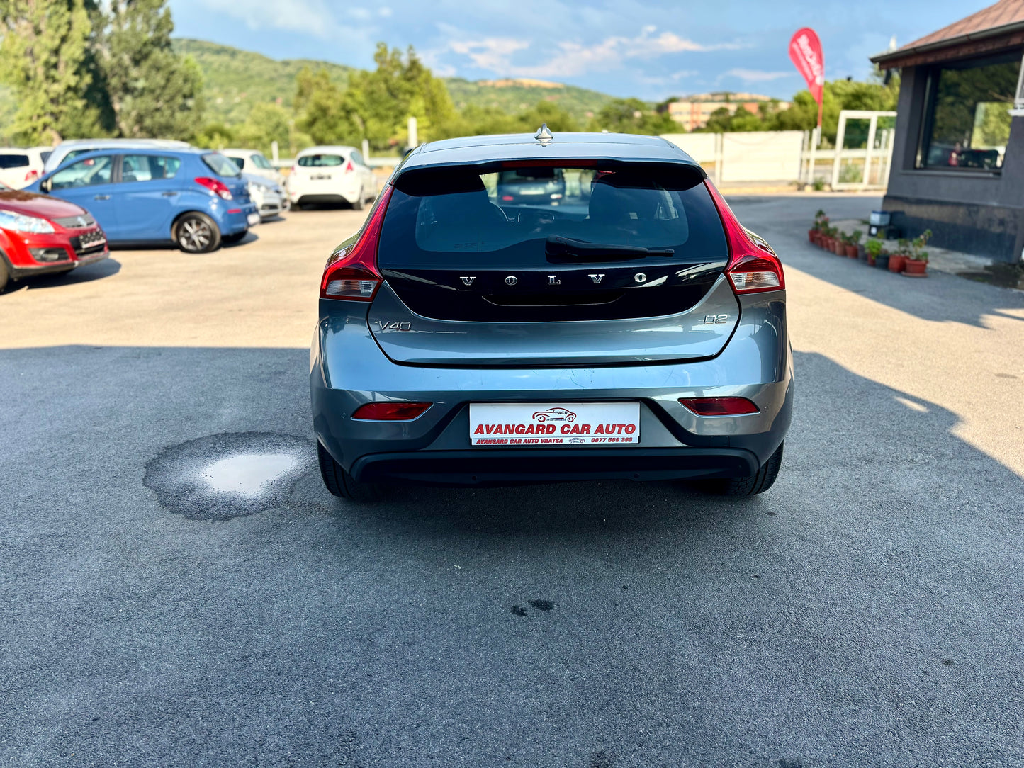 VOLVO V40