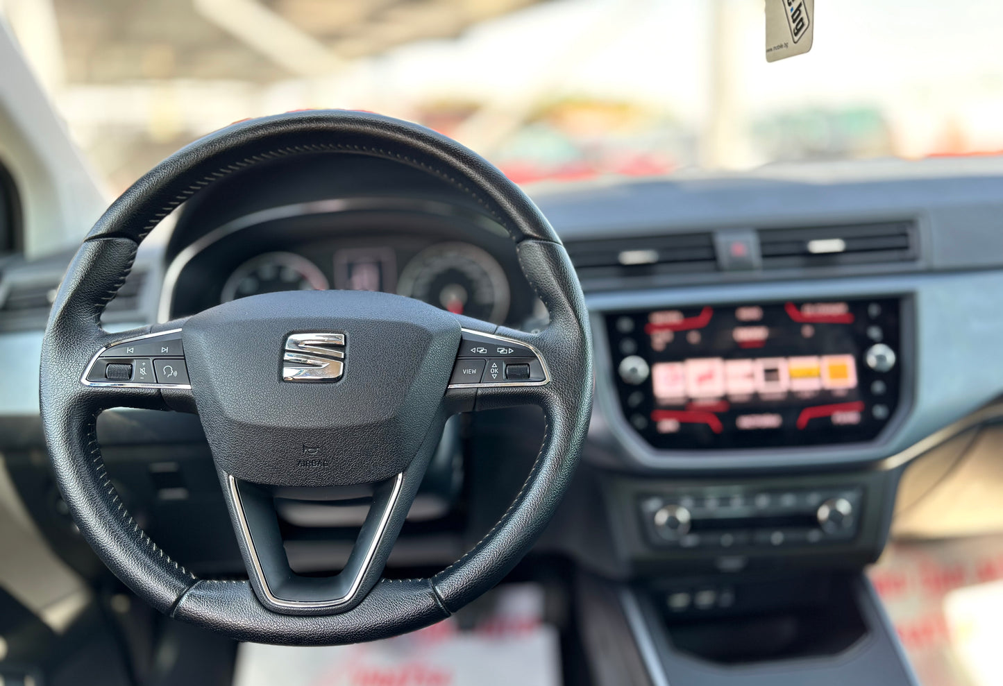 SEAT ARONA