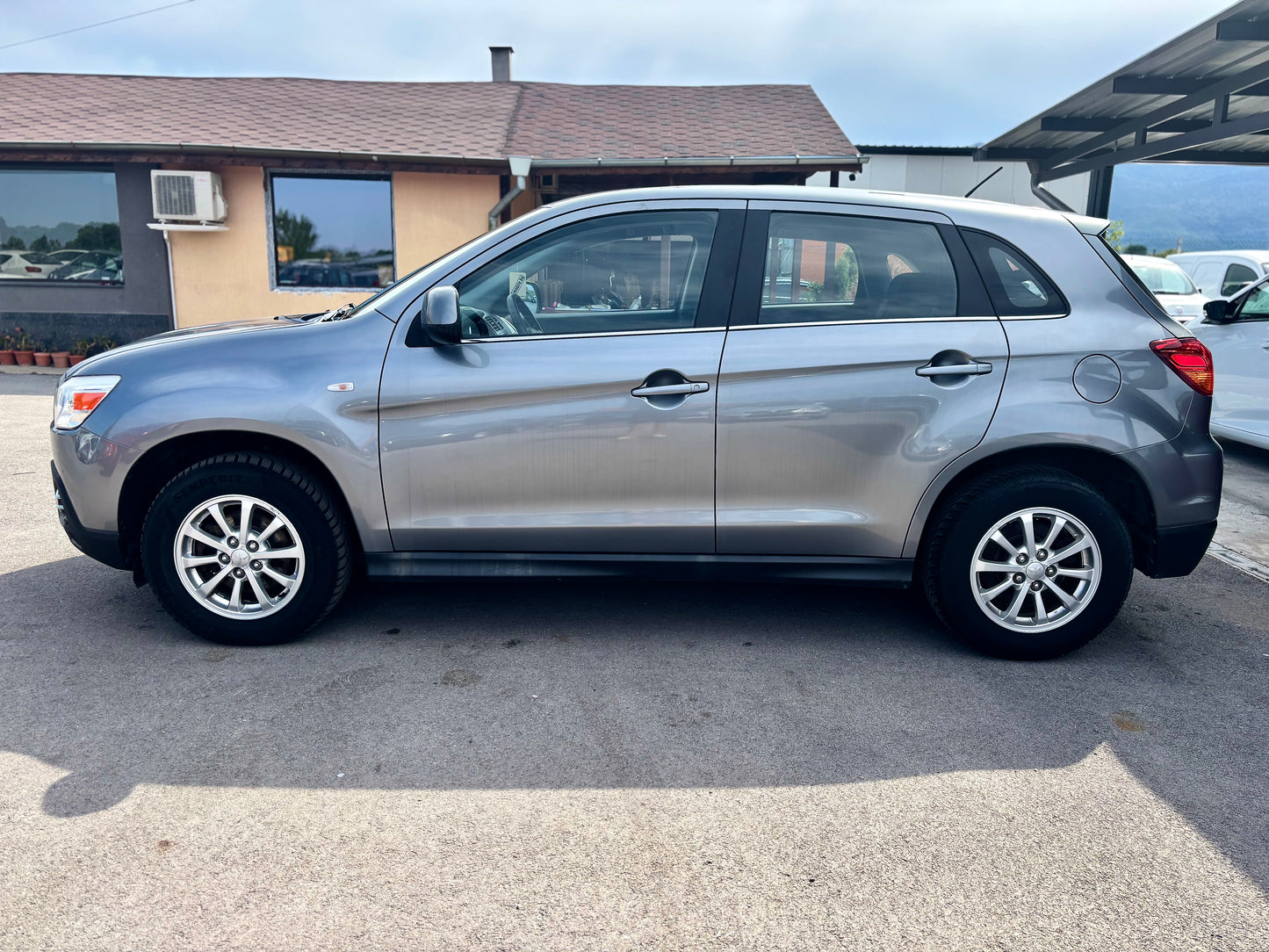 MITSUBISHI ASX