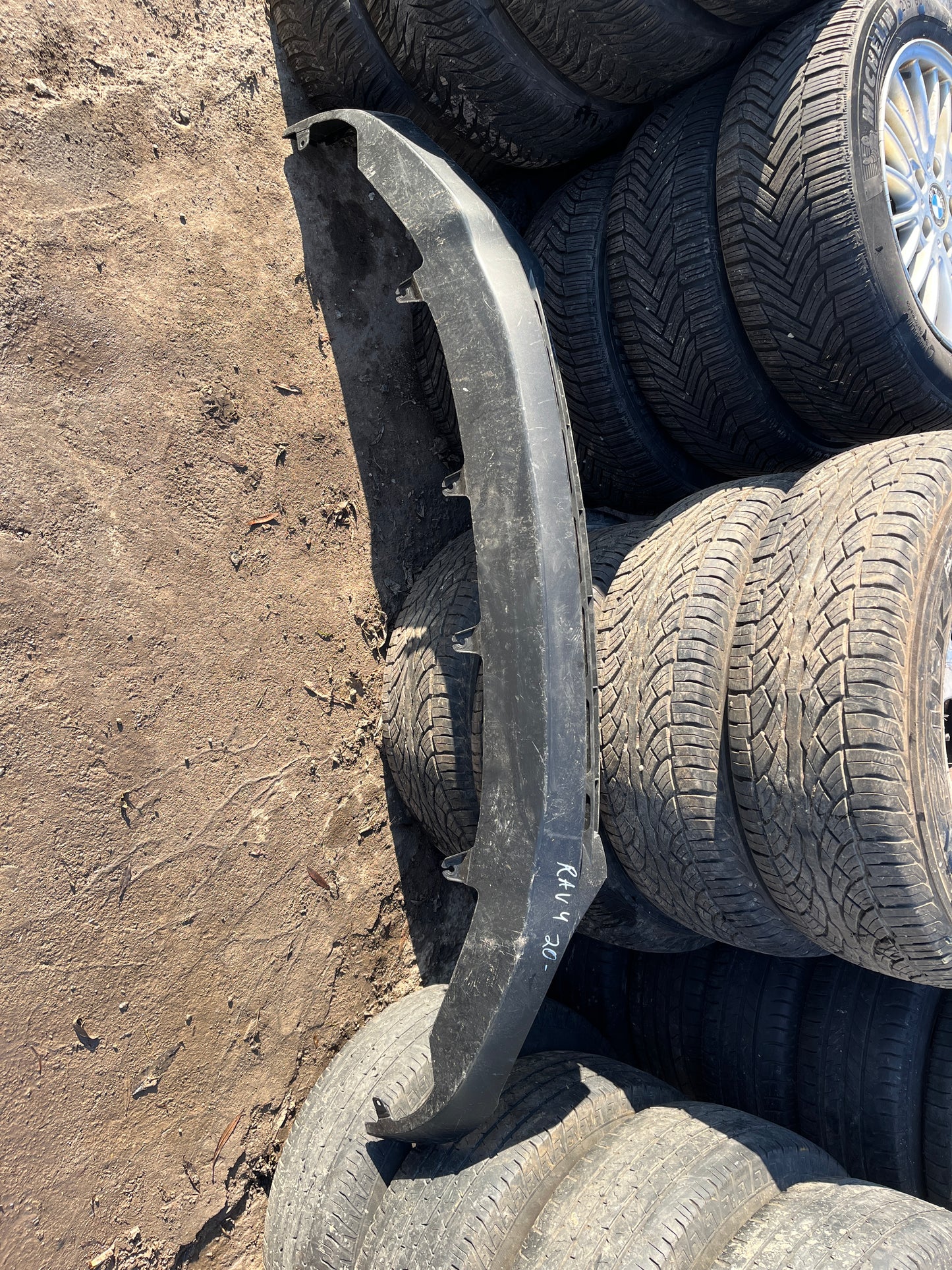 Лип Lexus LBX 24-