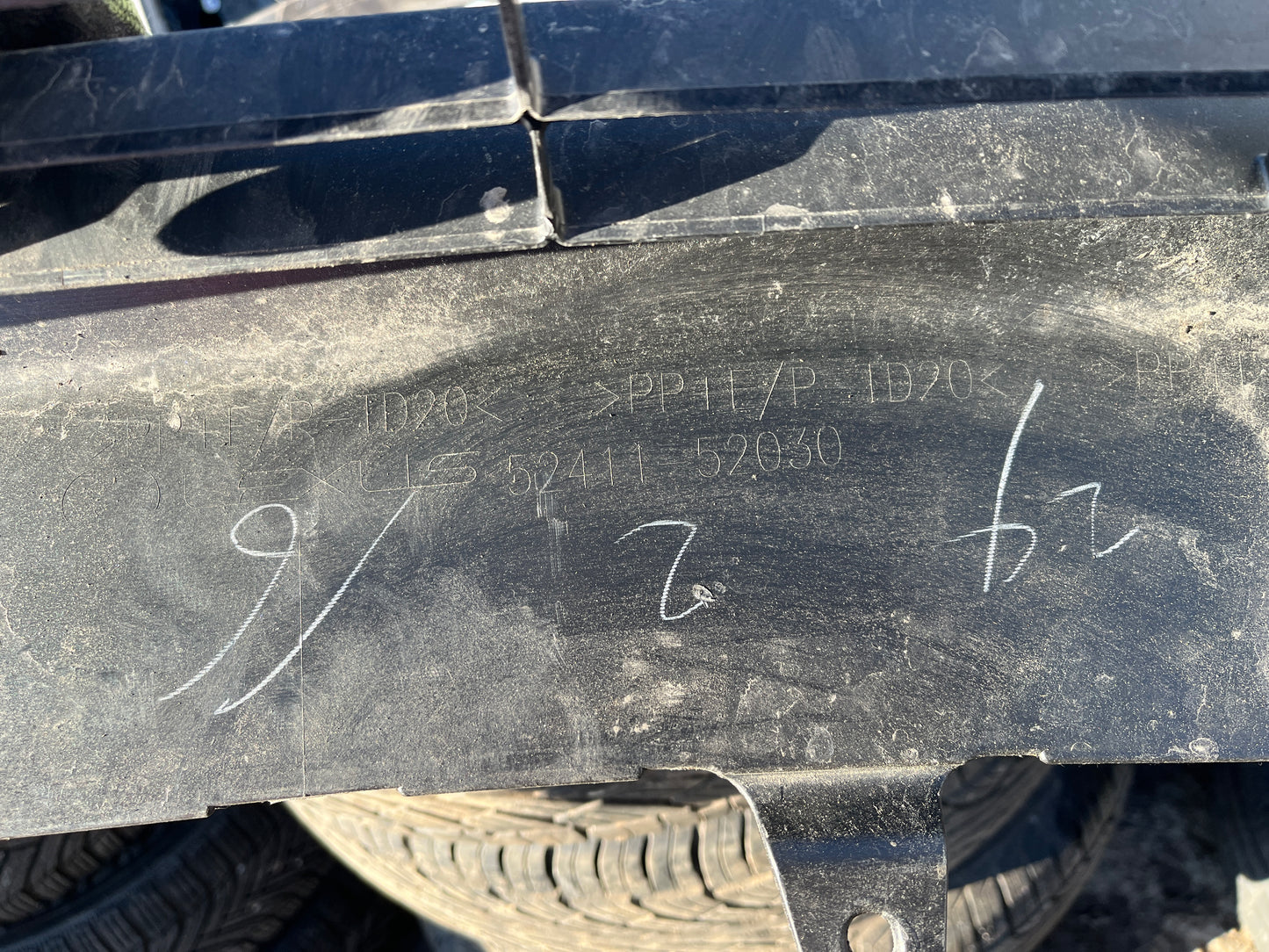 Лип Lexus LBX 24-