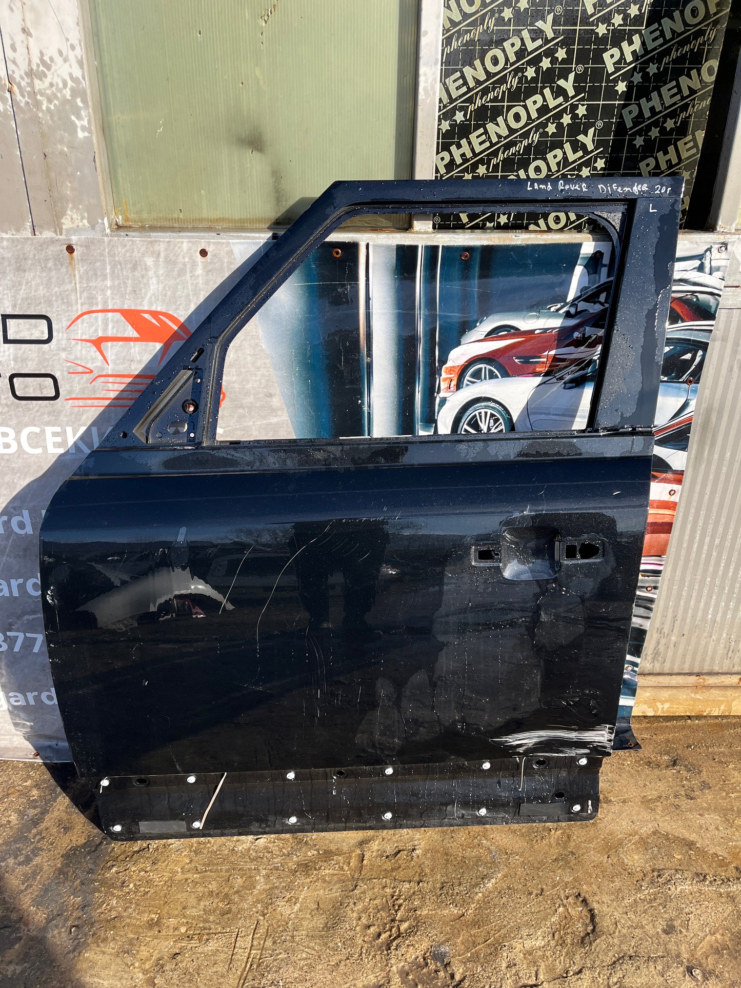 Врата Land Rover Defender