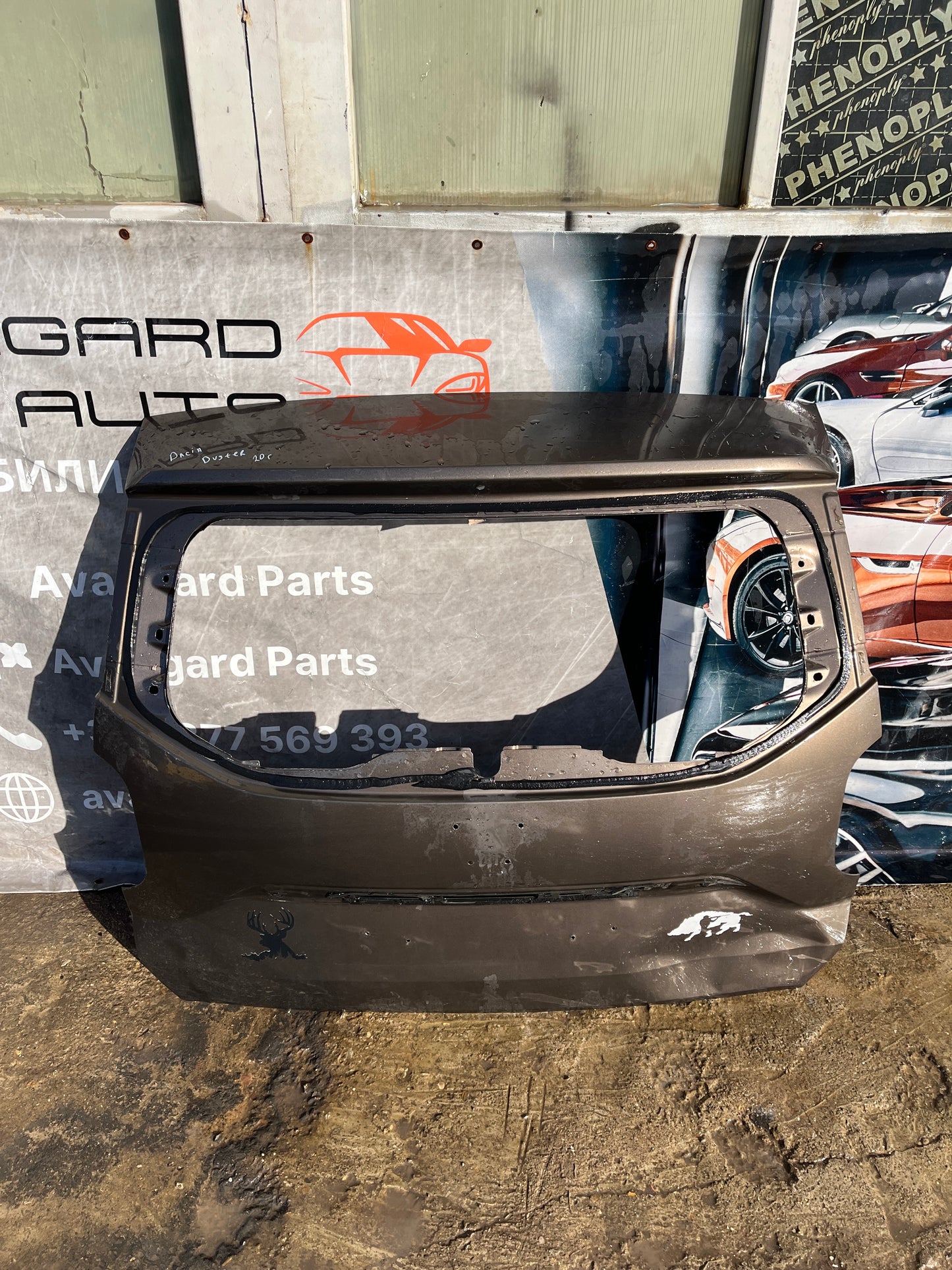 Капак,багажник Dacia Duster 2018