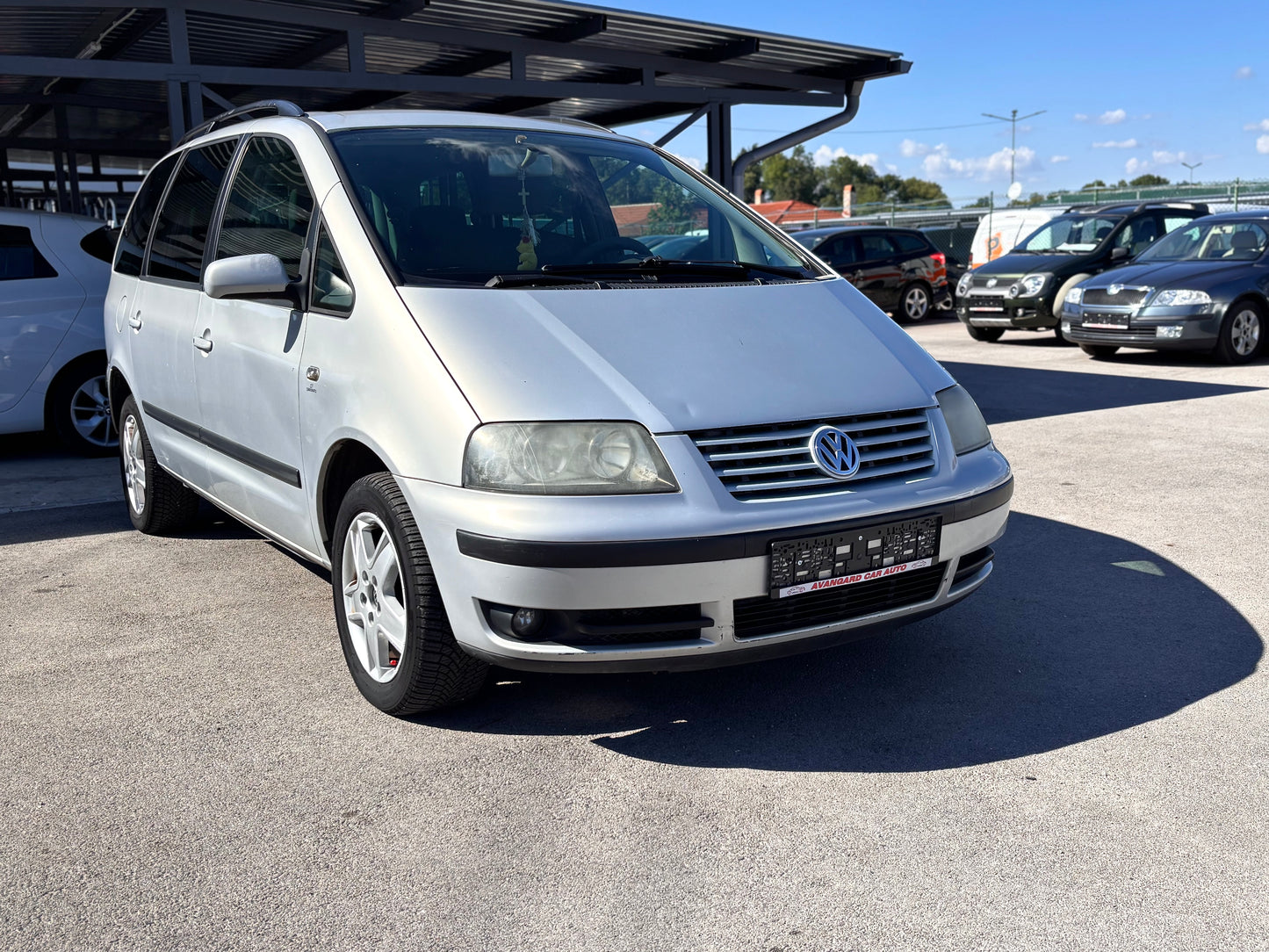 VOLKSWAGEN SHARAN