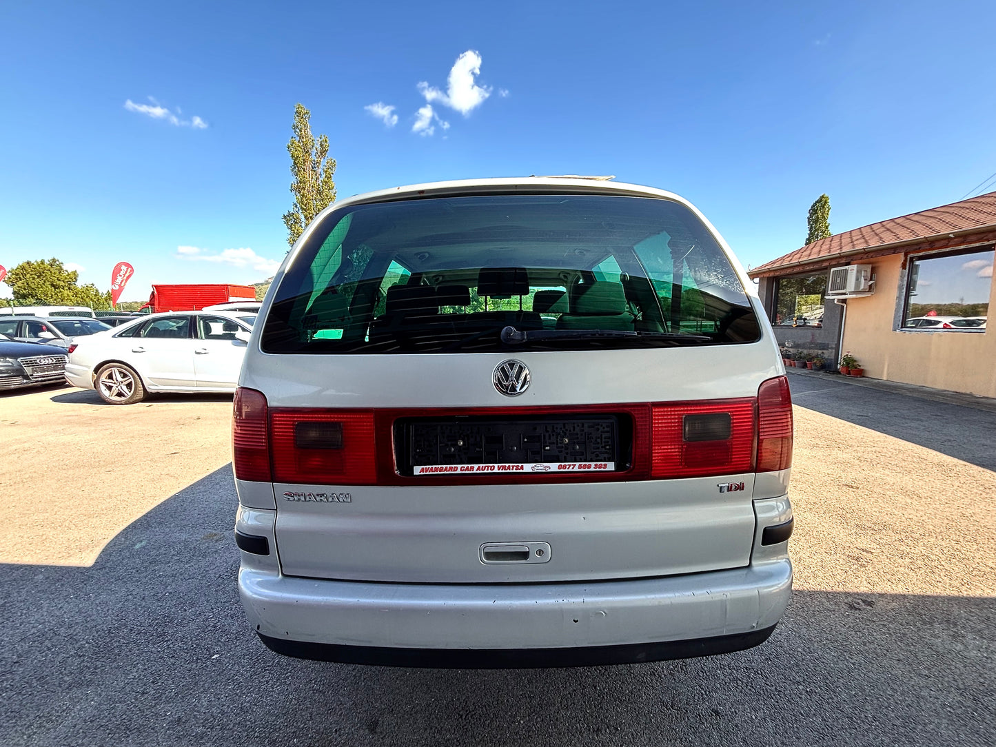 VOLKSWAGEN SHARAN